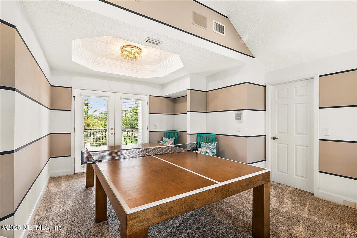 201 ROYAL TERN Road N