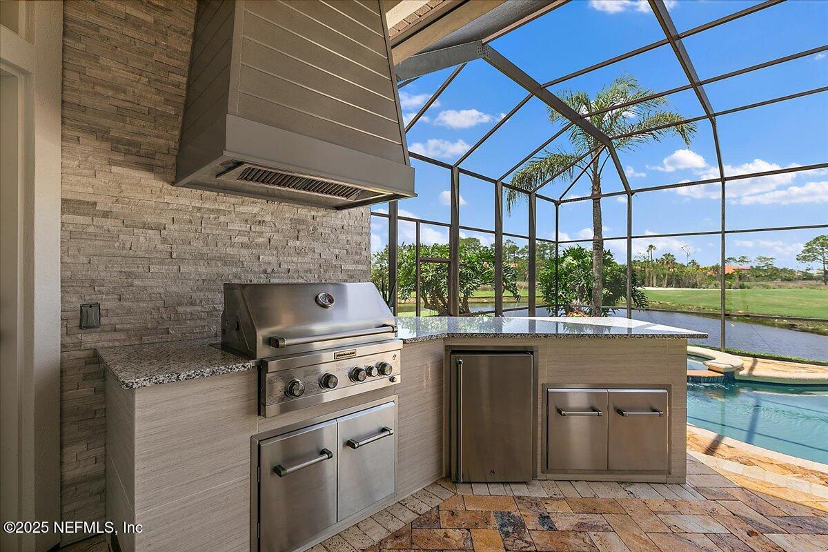 201 ROYAL TERN Road N