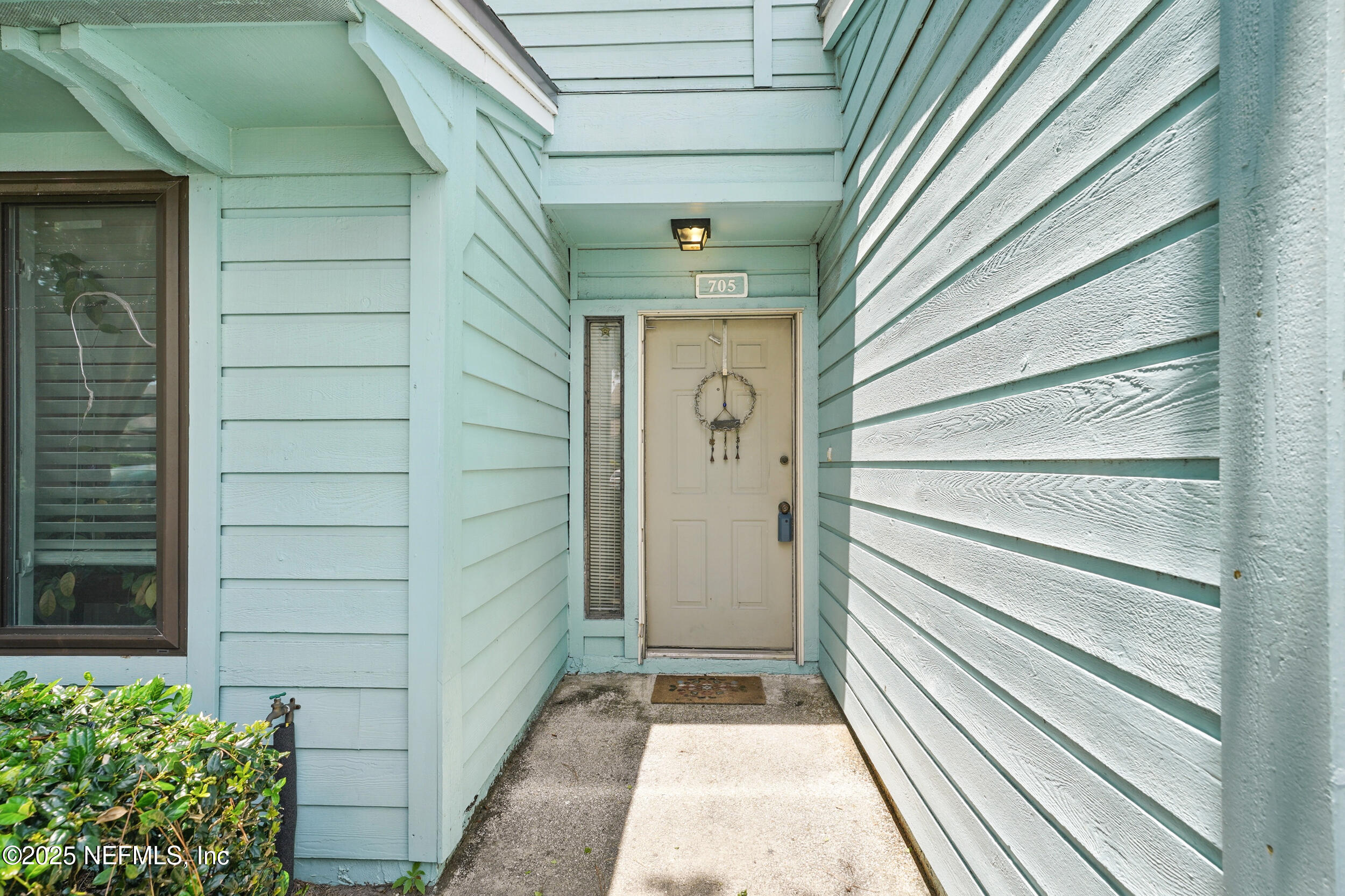 705 MARSH COVE Place