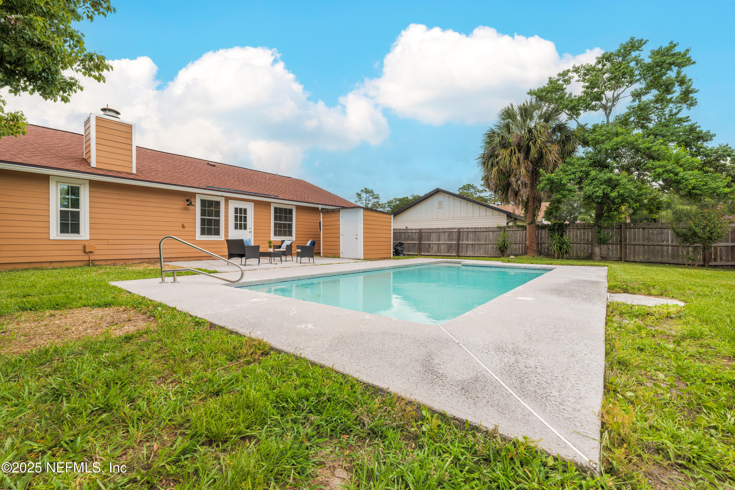 10032 DELANO Drive N