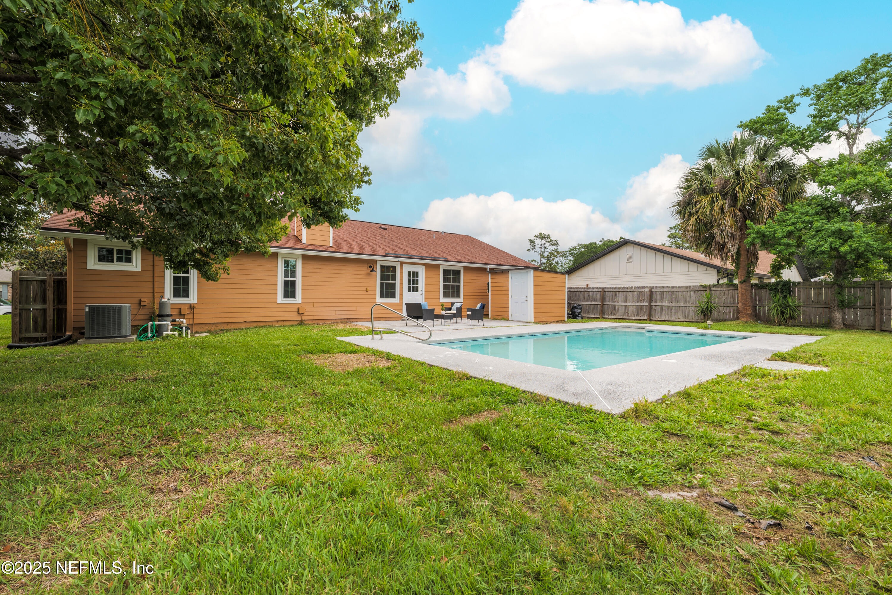 10032 DELANO Drive N