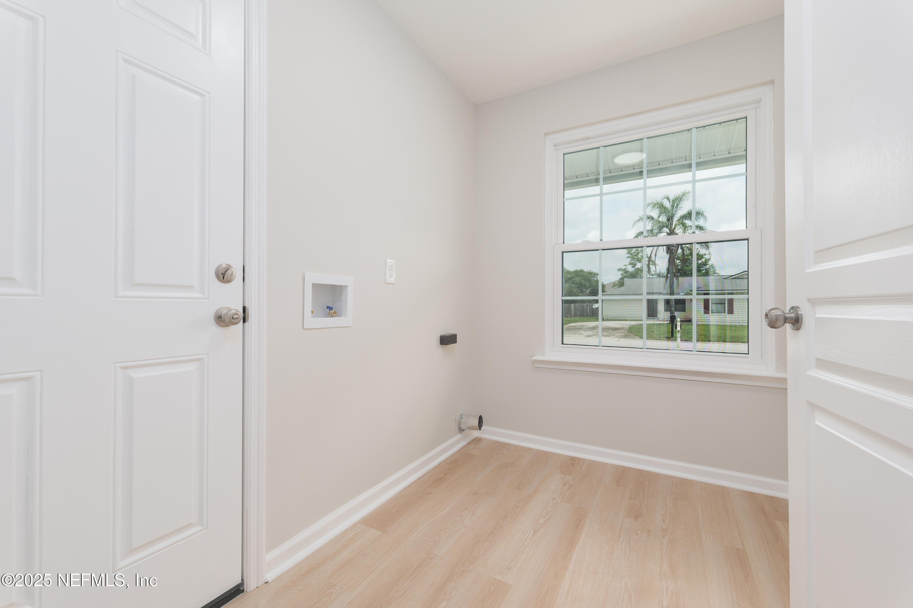 10032 DELANO Drive N