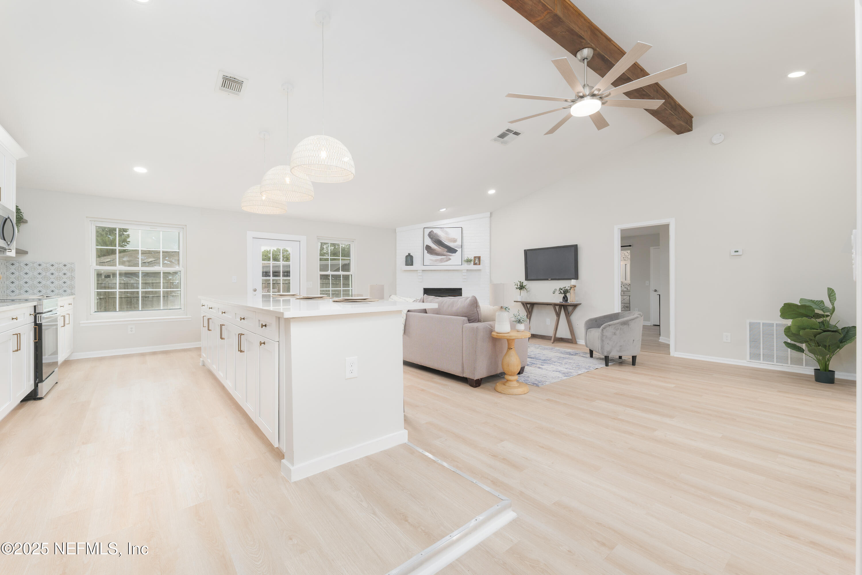 10032 DELANO Drive N