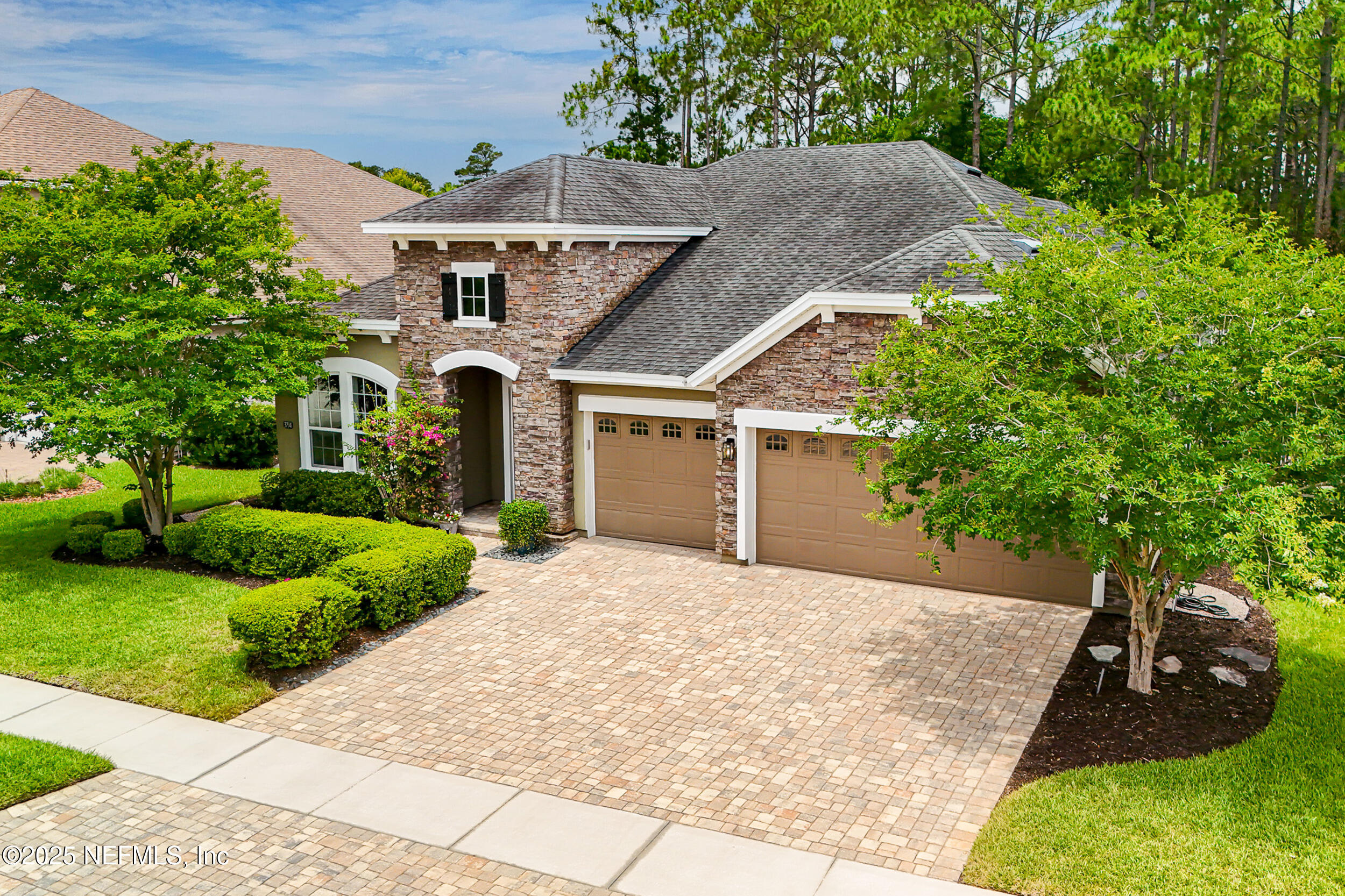 3794 CROSSVIEW Drive