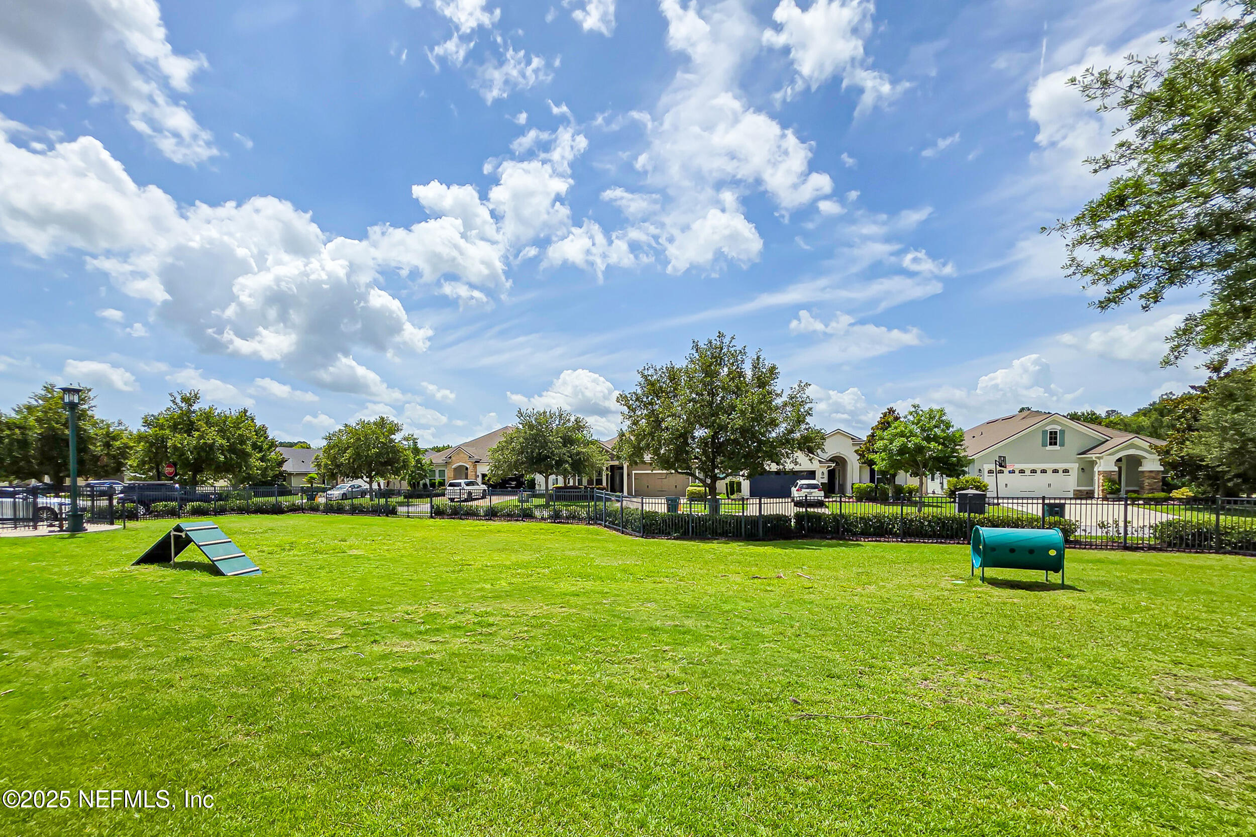 3794 CROSSVIEW Drive