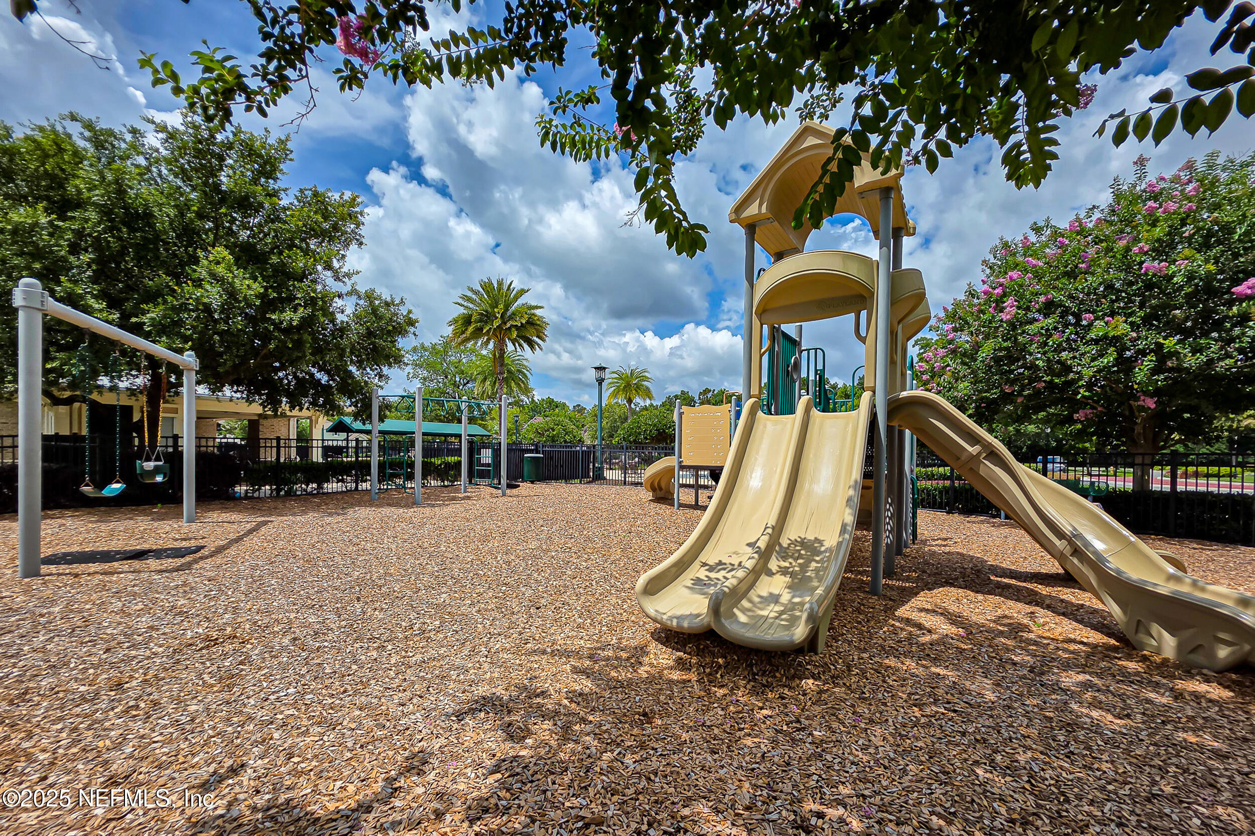 3794 CROSSVIEW Drive