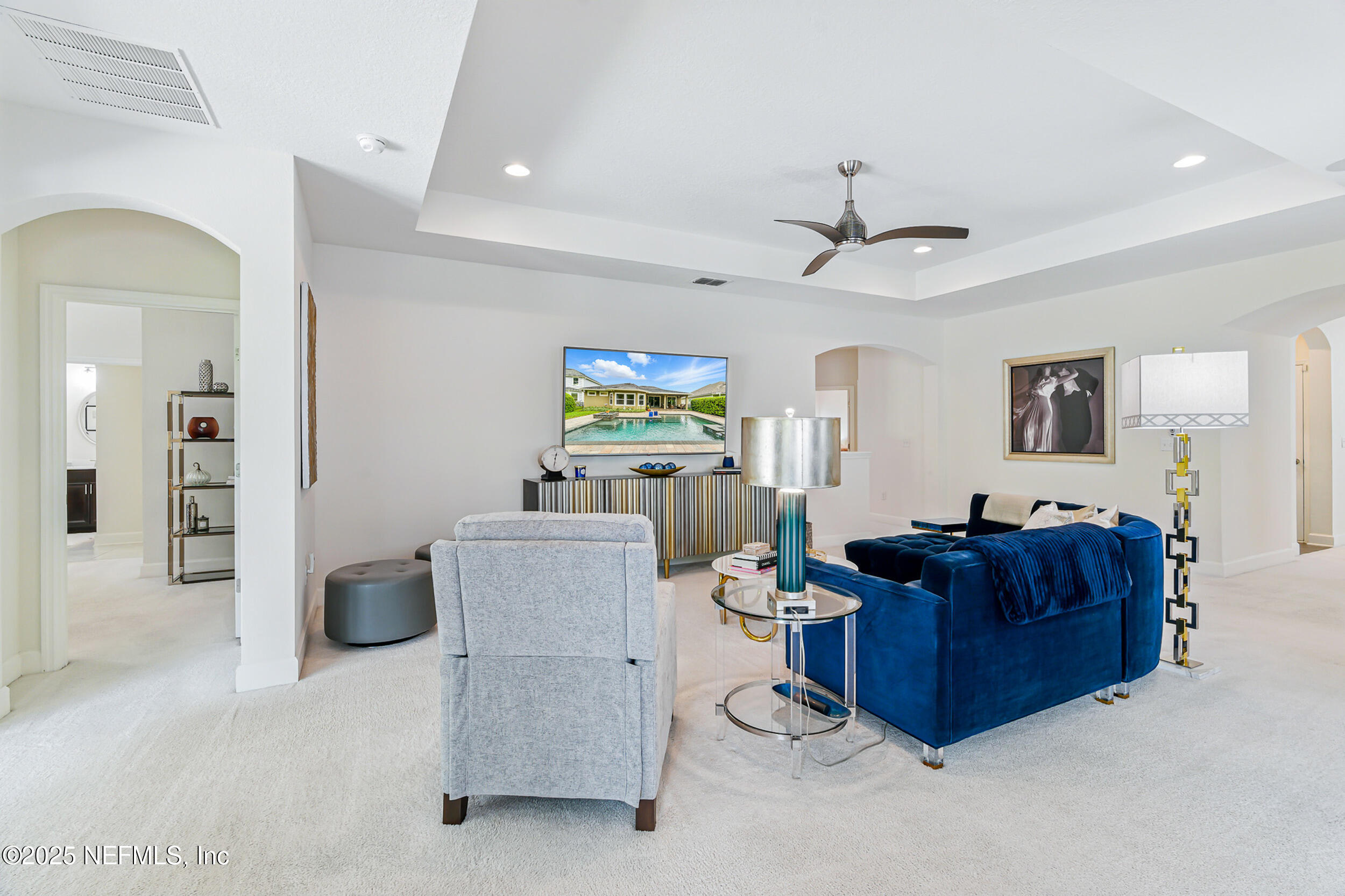 3794 CROSSVIEW Drive