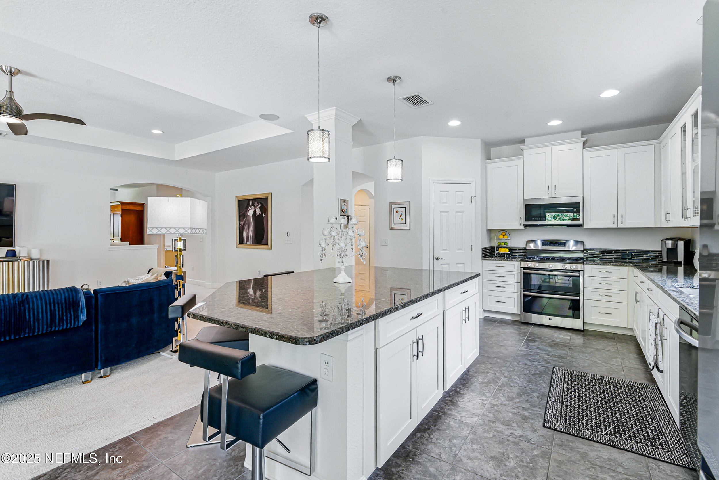 3794 CROSSVIEW Drive