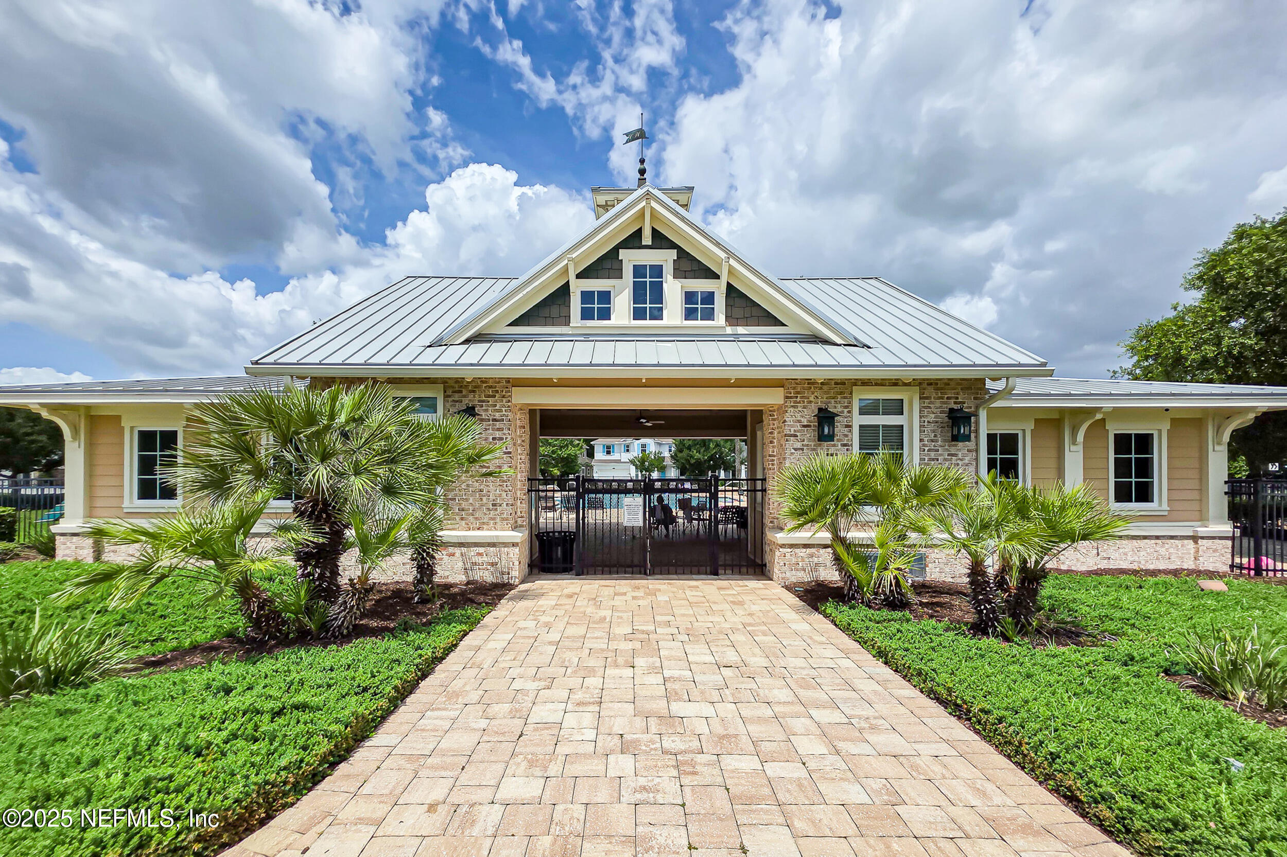 3794 CROSSVIEW Drive