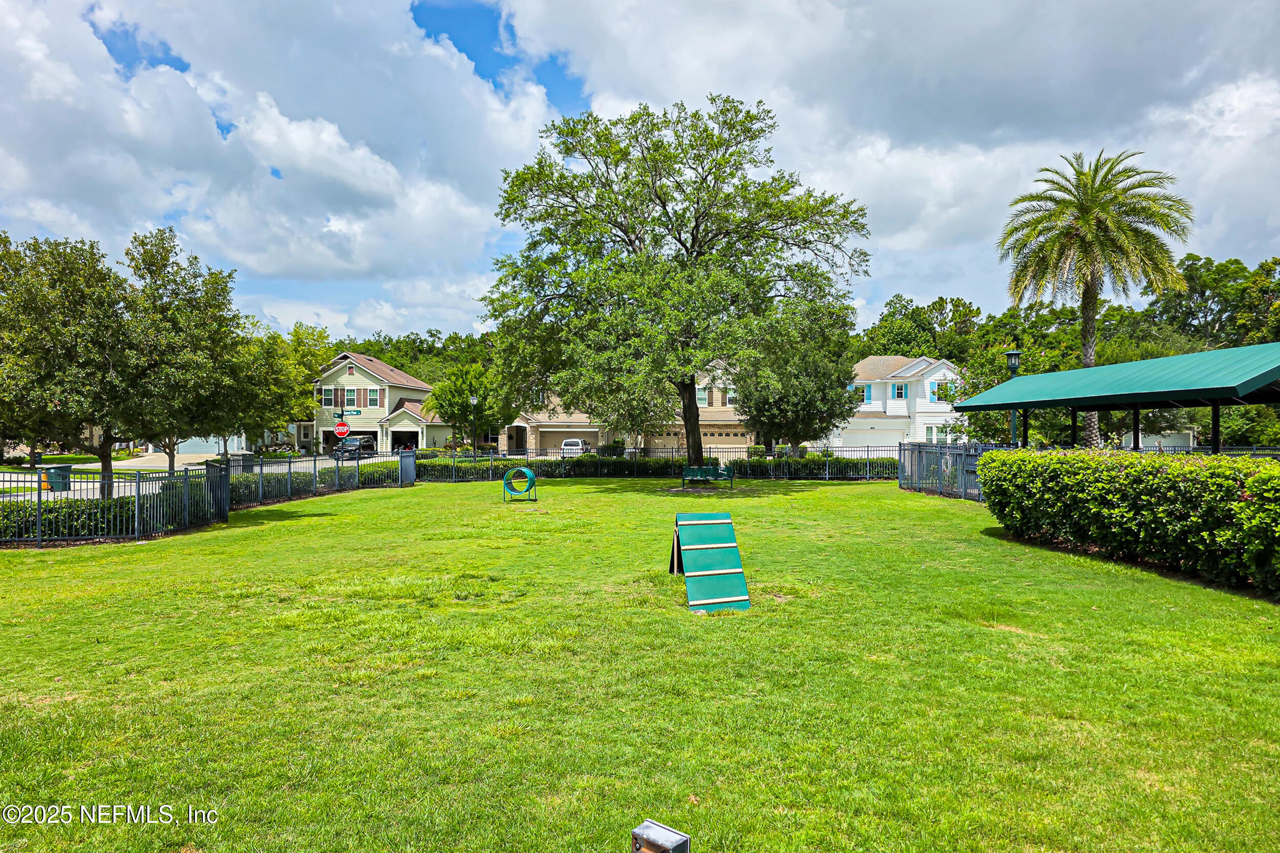 3794 CROSSVIEW Drive