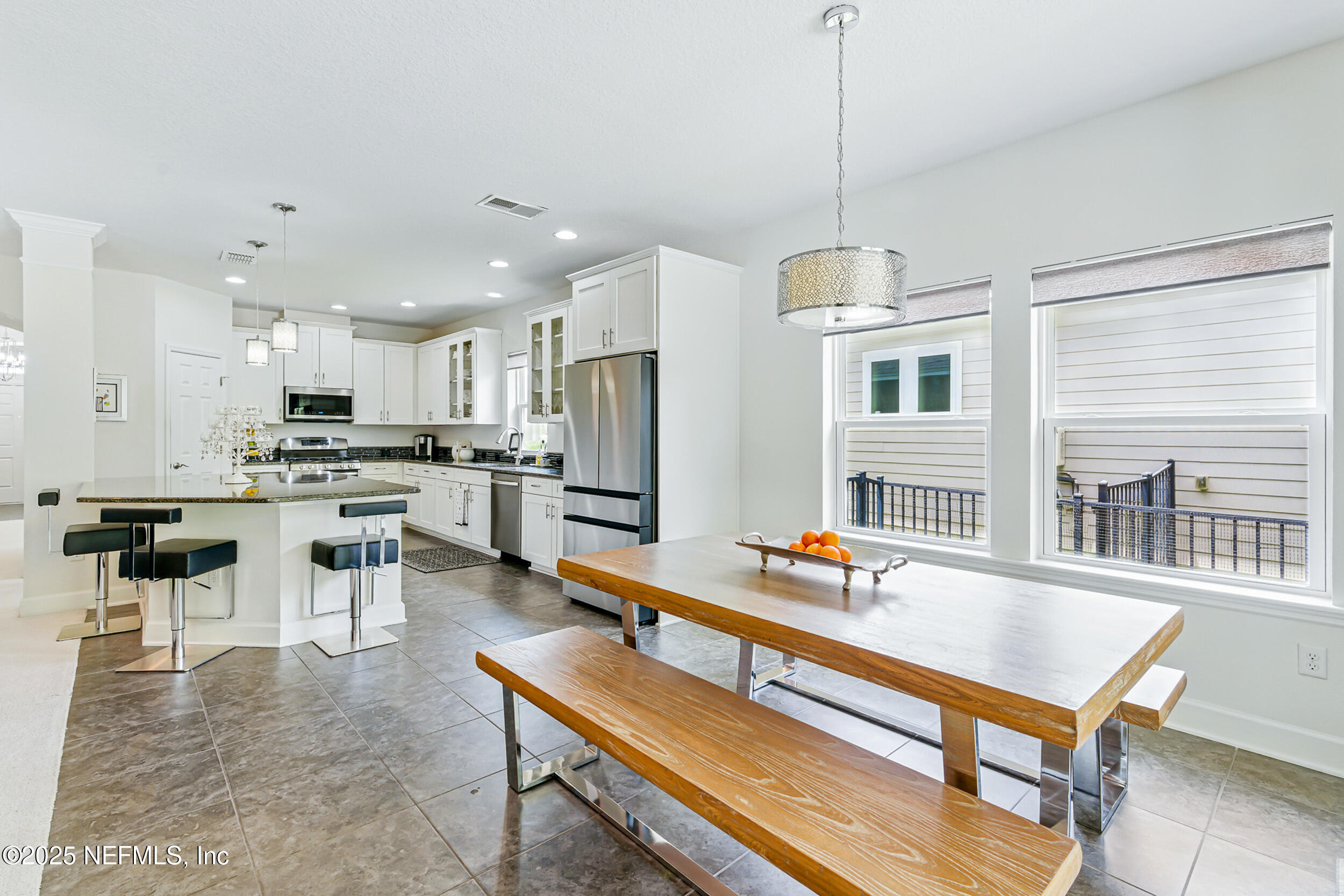 3794 CROSSVIEW Drive