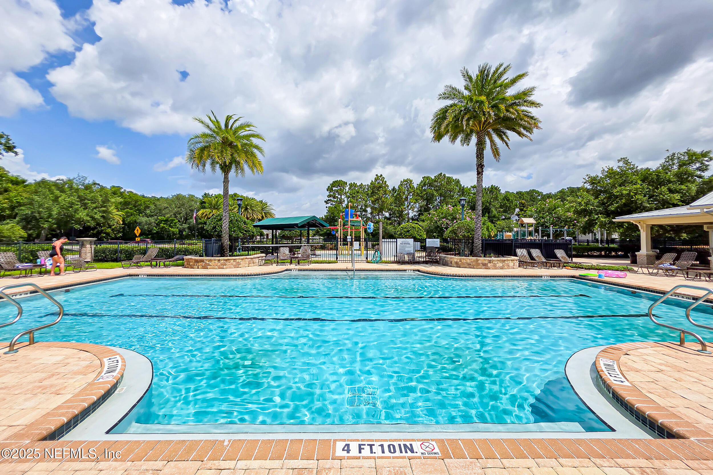 3794 CROSSVIEW Drive