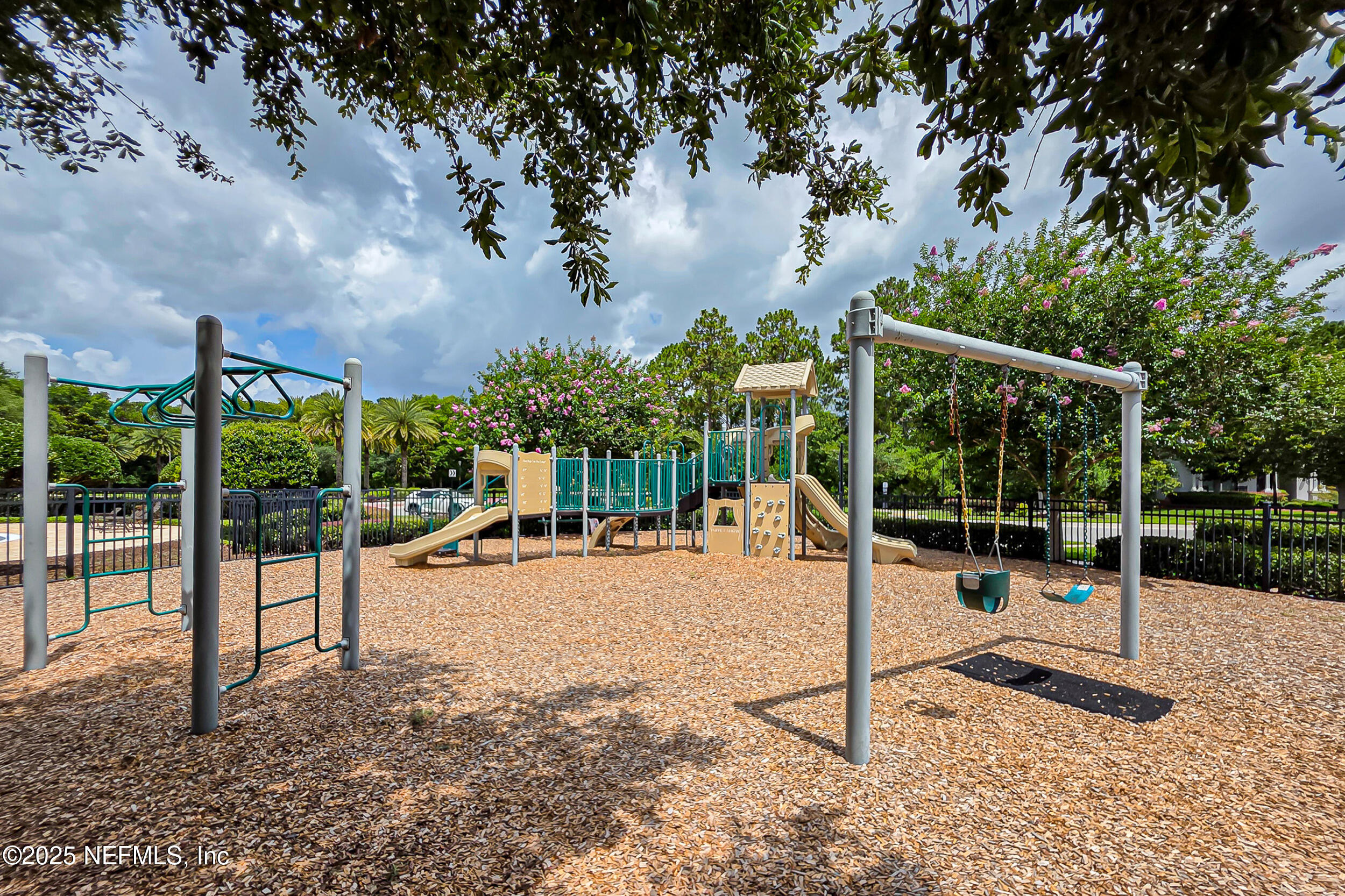 3794 CROSSVIEW Drive