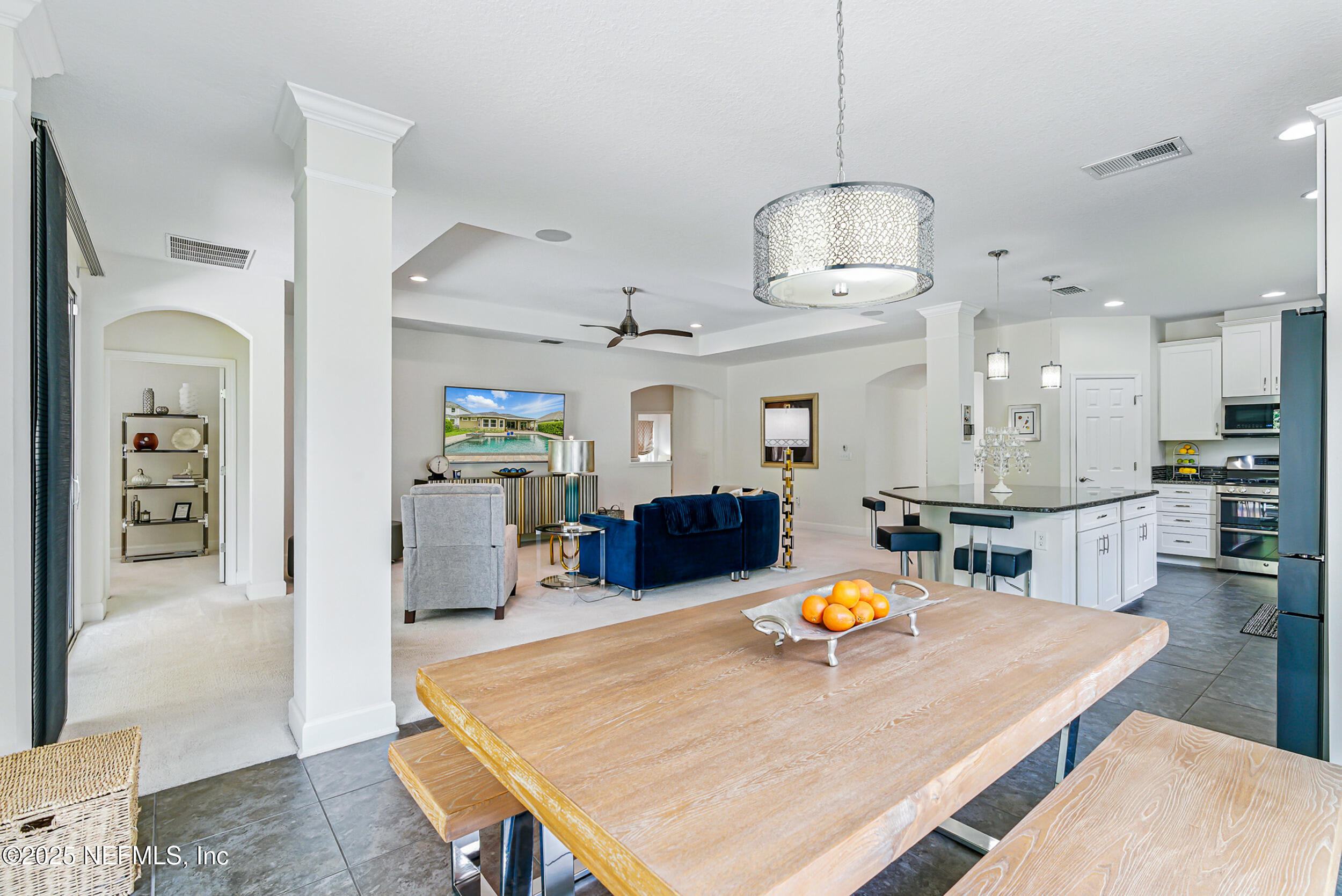 3794 CROSSVIEW Drive