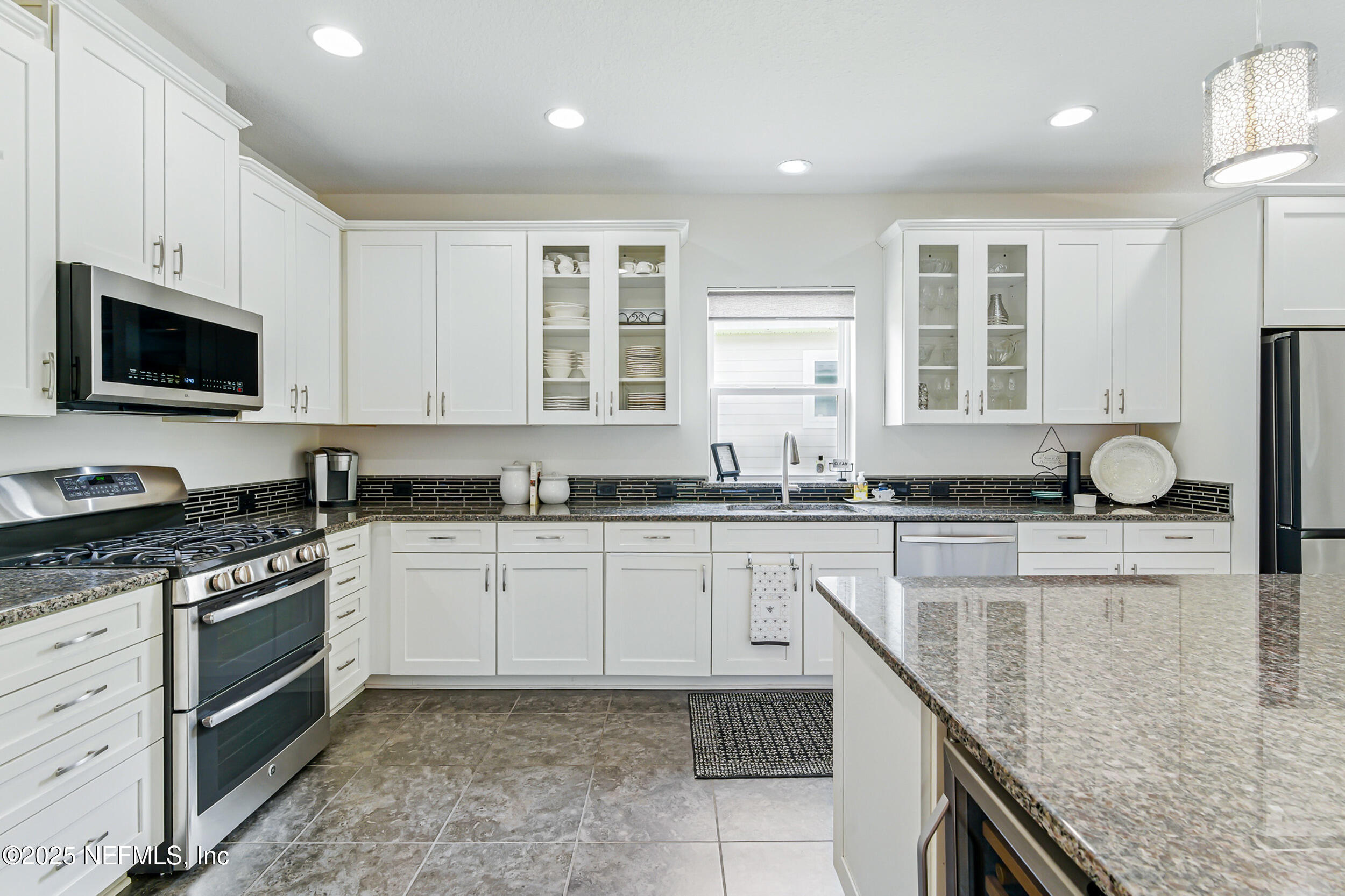 3794 CROSSVIEW Drive