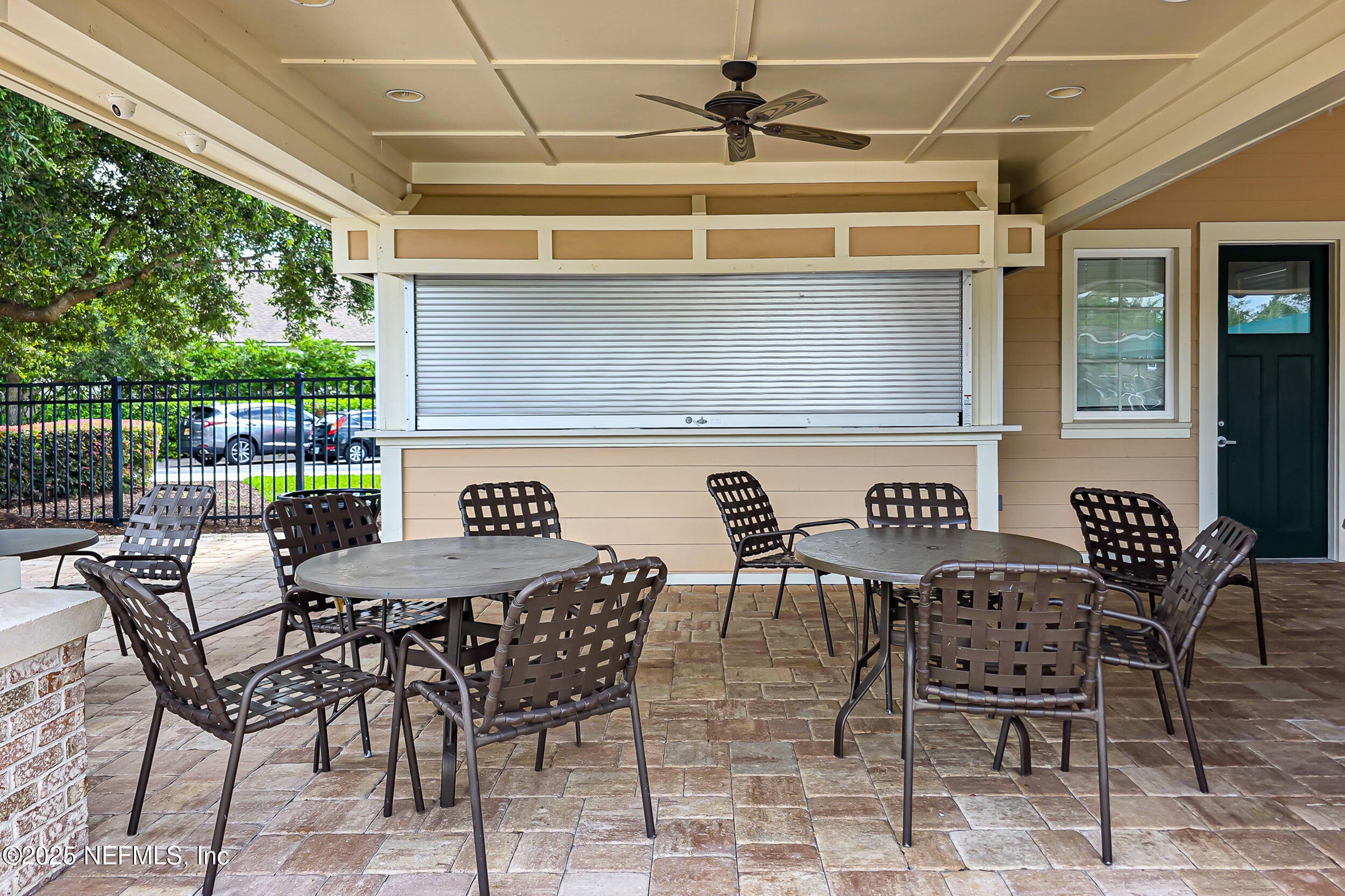 3794 CROSSVIEW Drive