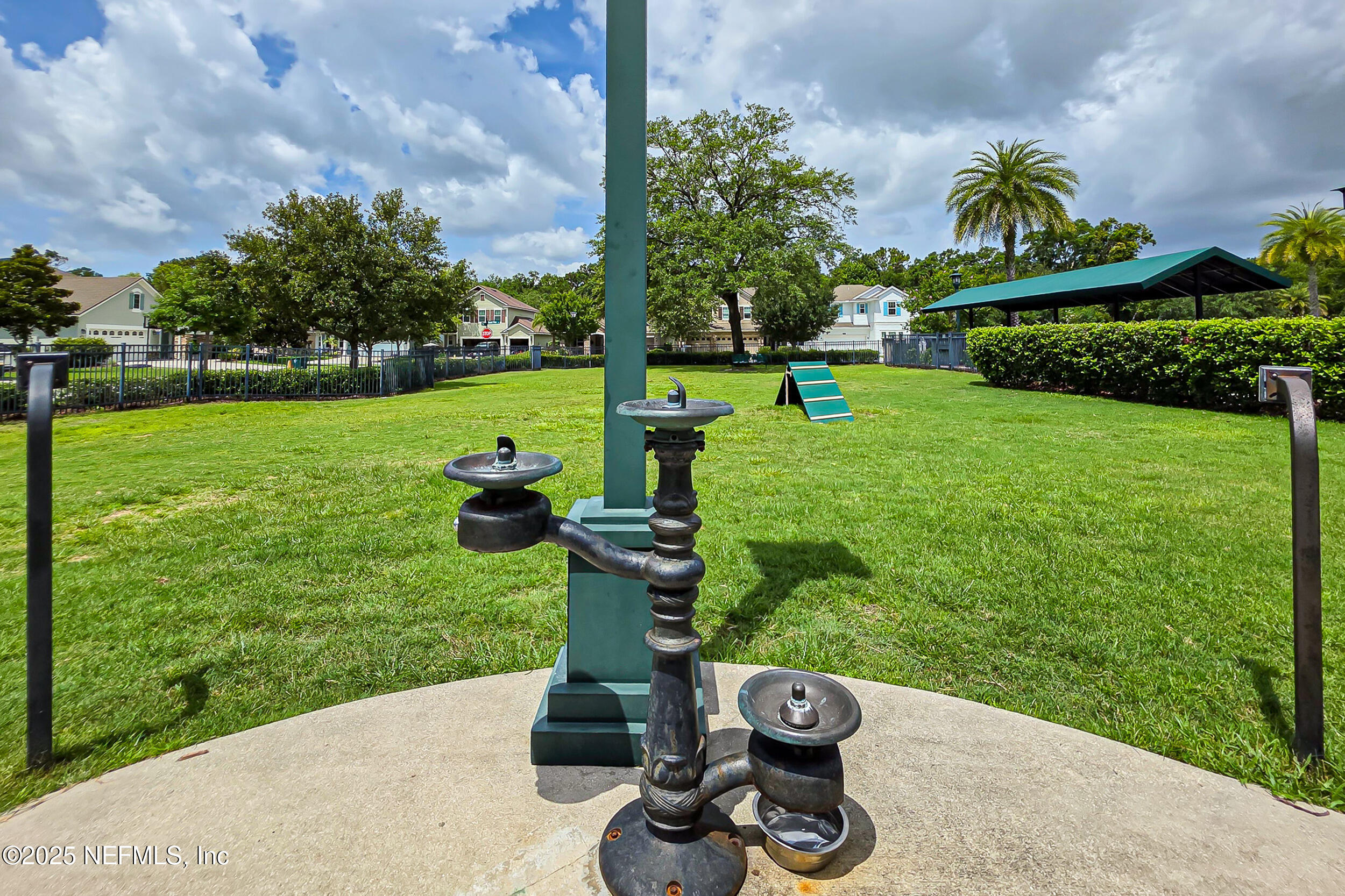 3794 CROSSVIEW Drive