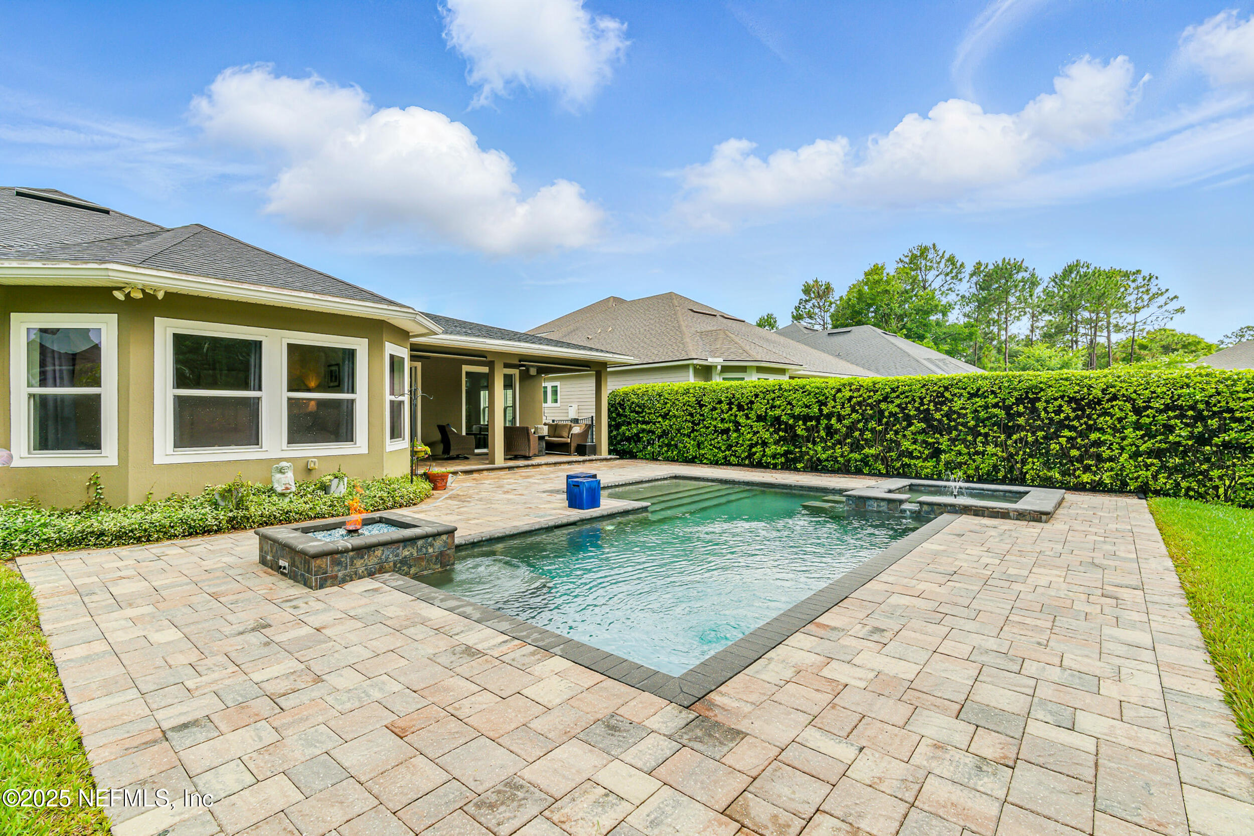 3794 CROSSVIEW Drive