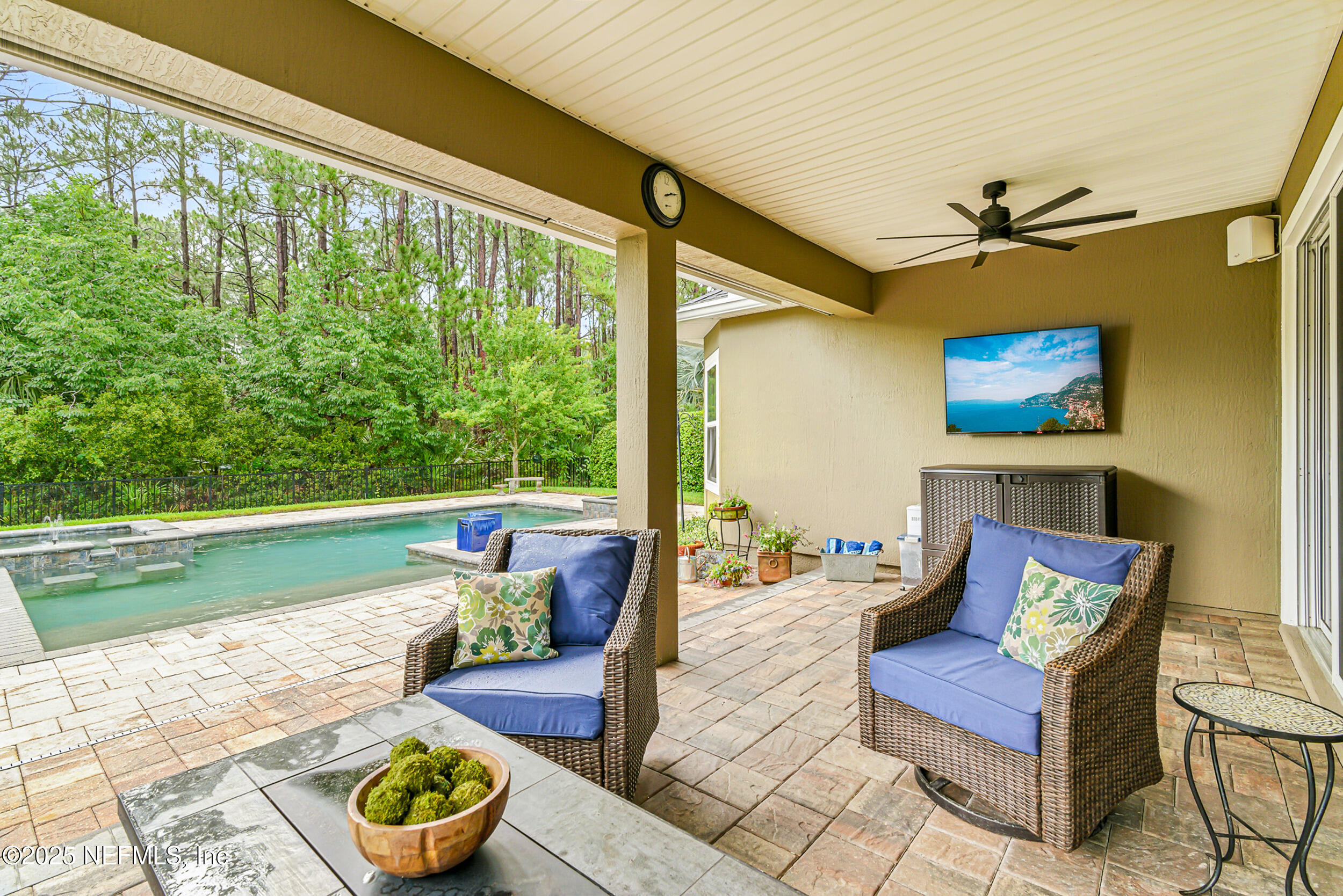 3794 CROSSVIEW Drive