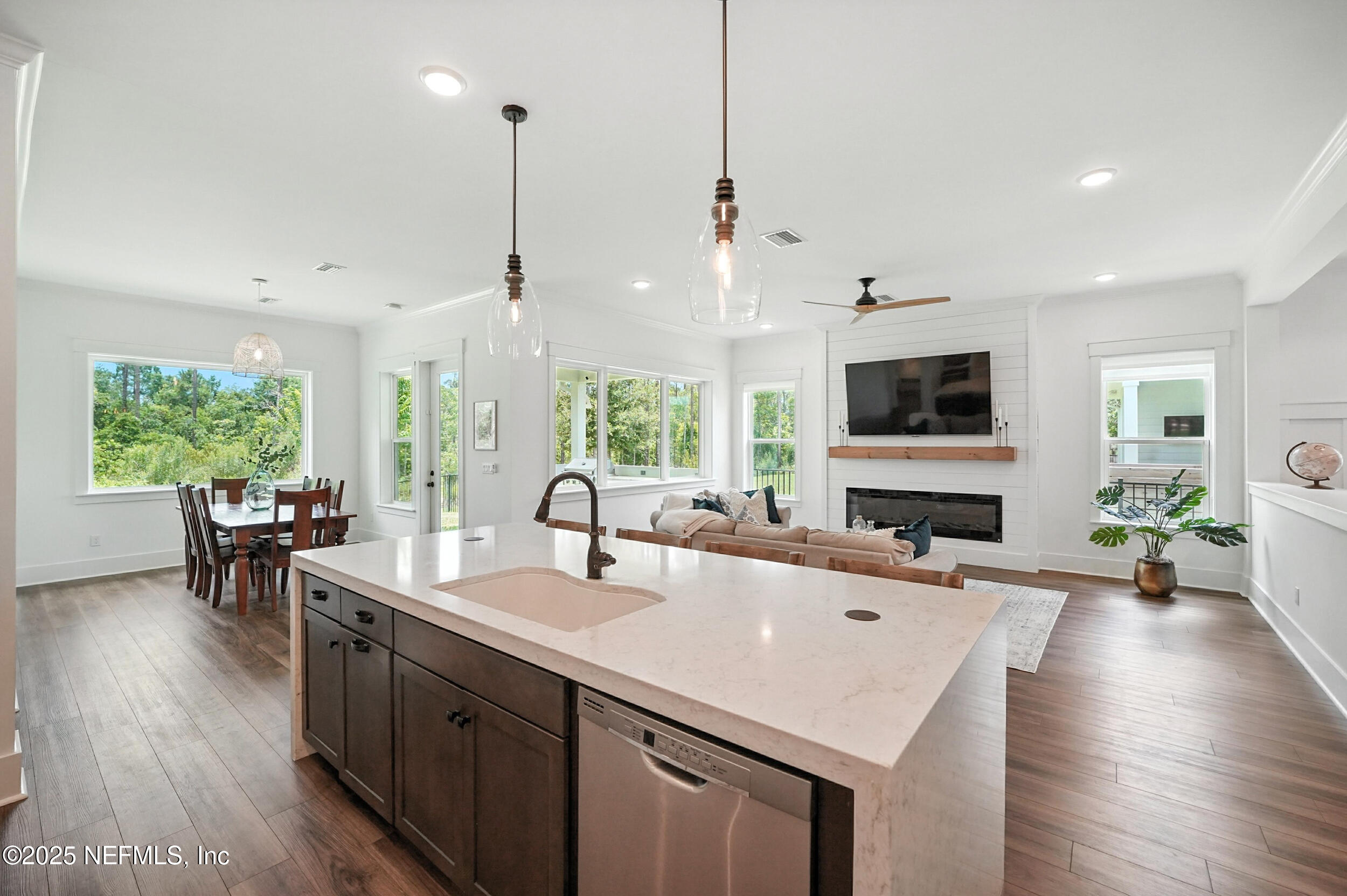 211 UNION HILL Drive
