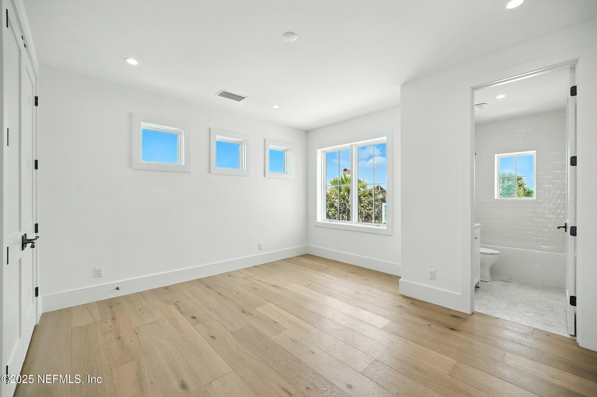 1509 STRAND Street