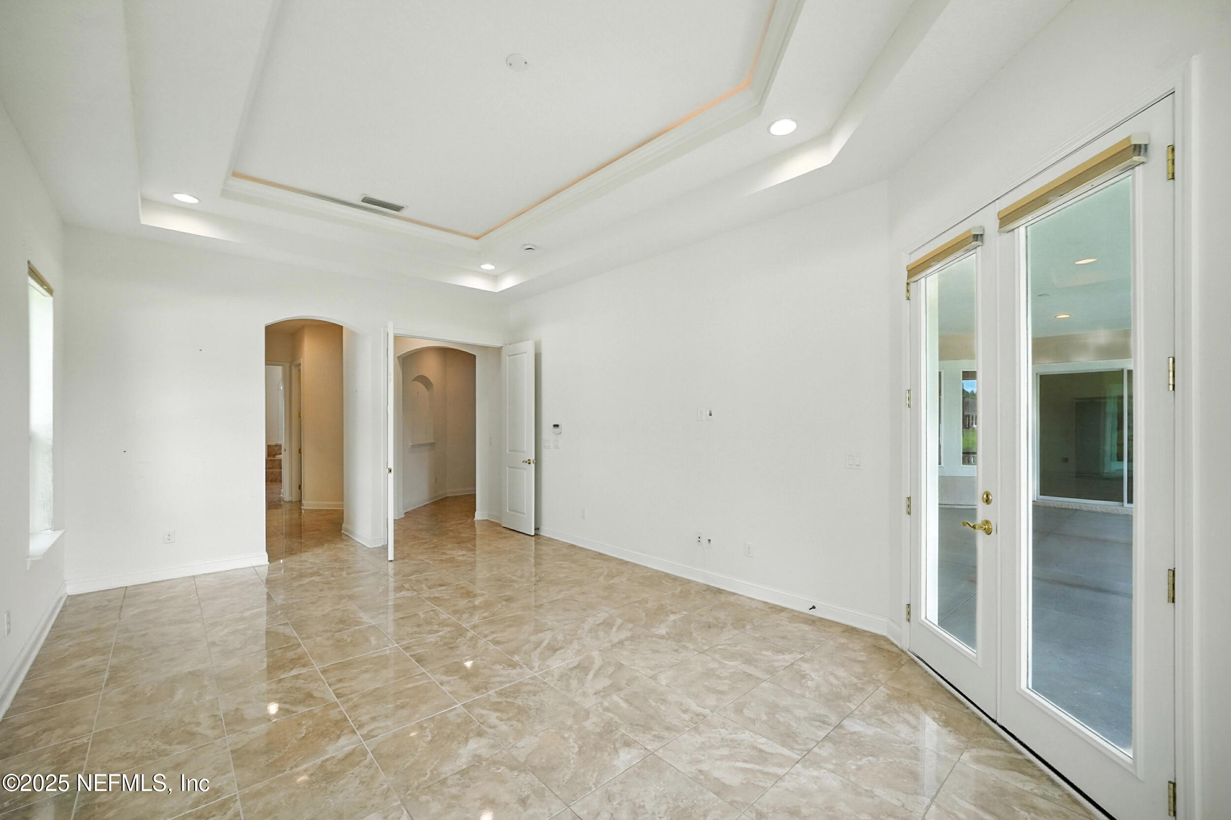 743 E DORCHESTER Drive, St. Johns