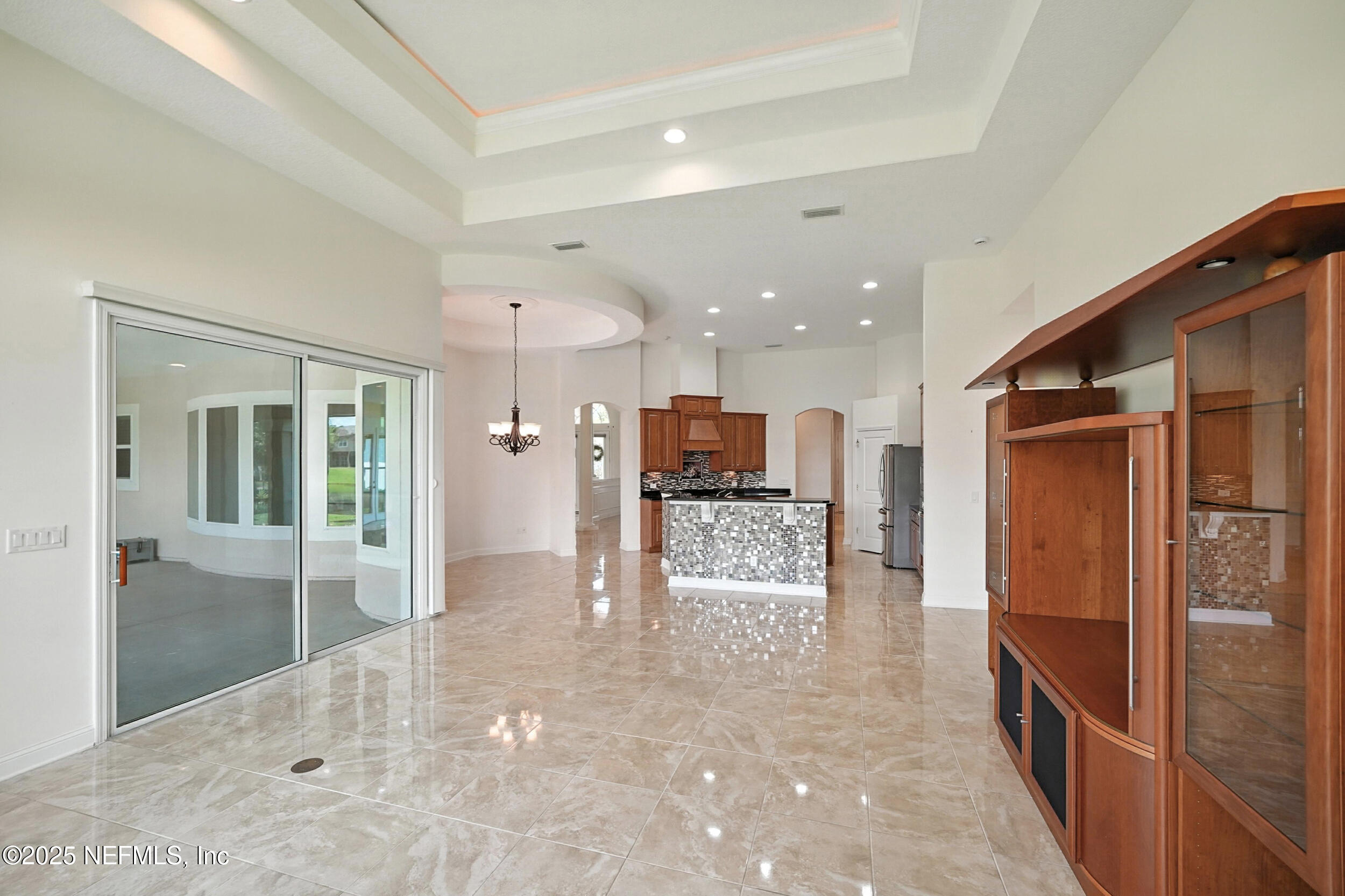 743 E DORCHESTER Drive, St. Johns