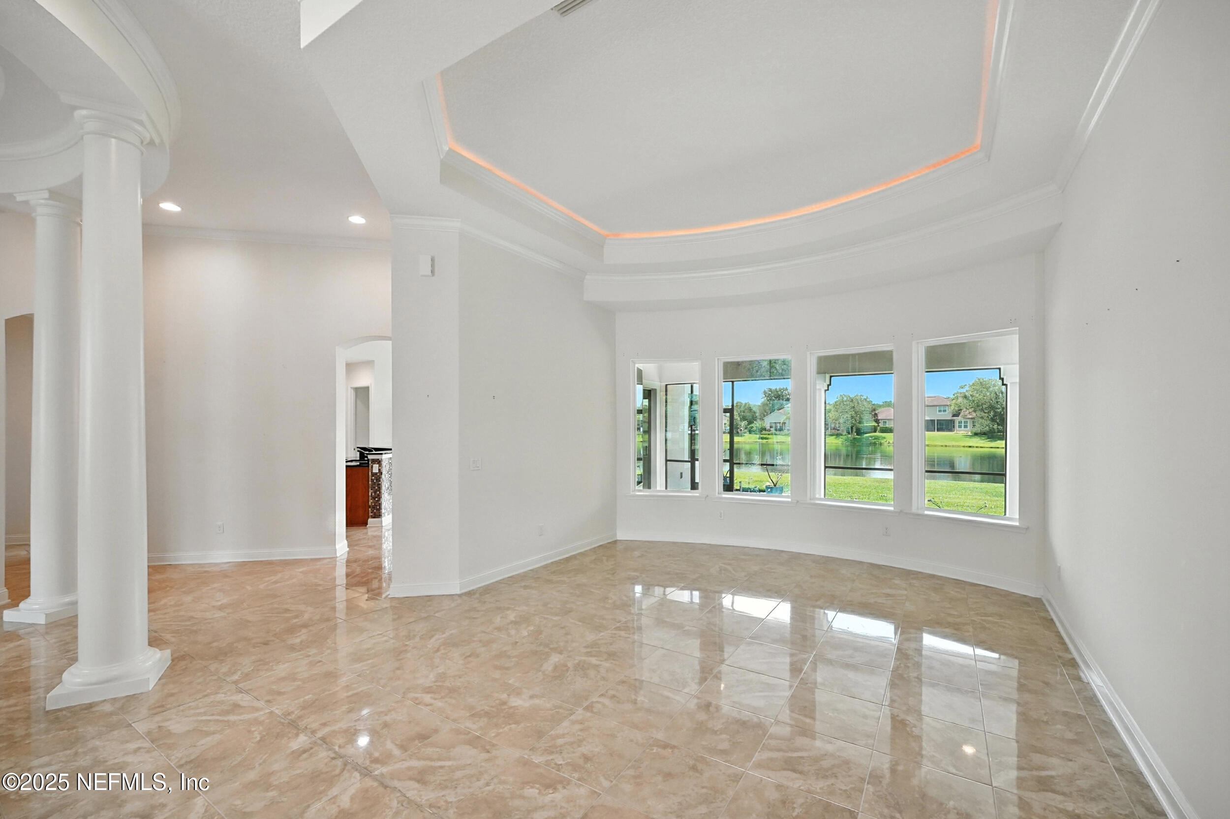 743 E DORCHESTER Drive, St. Johns