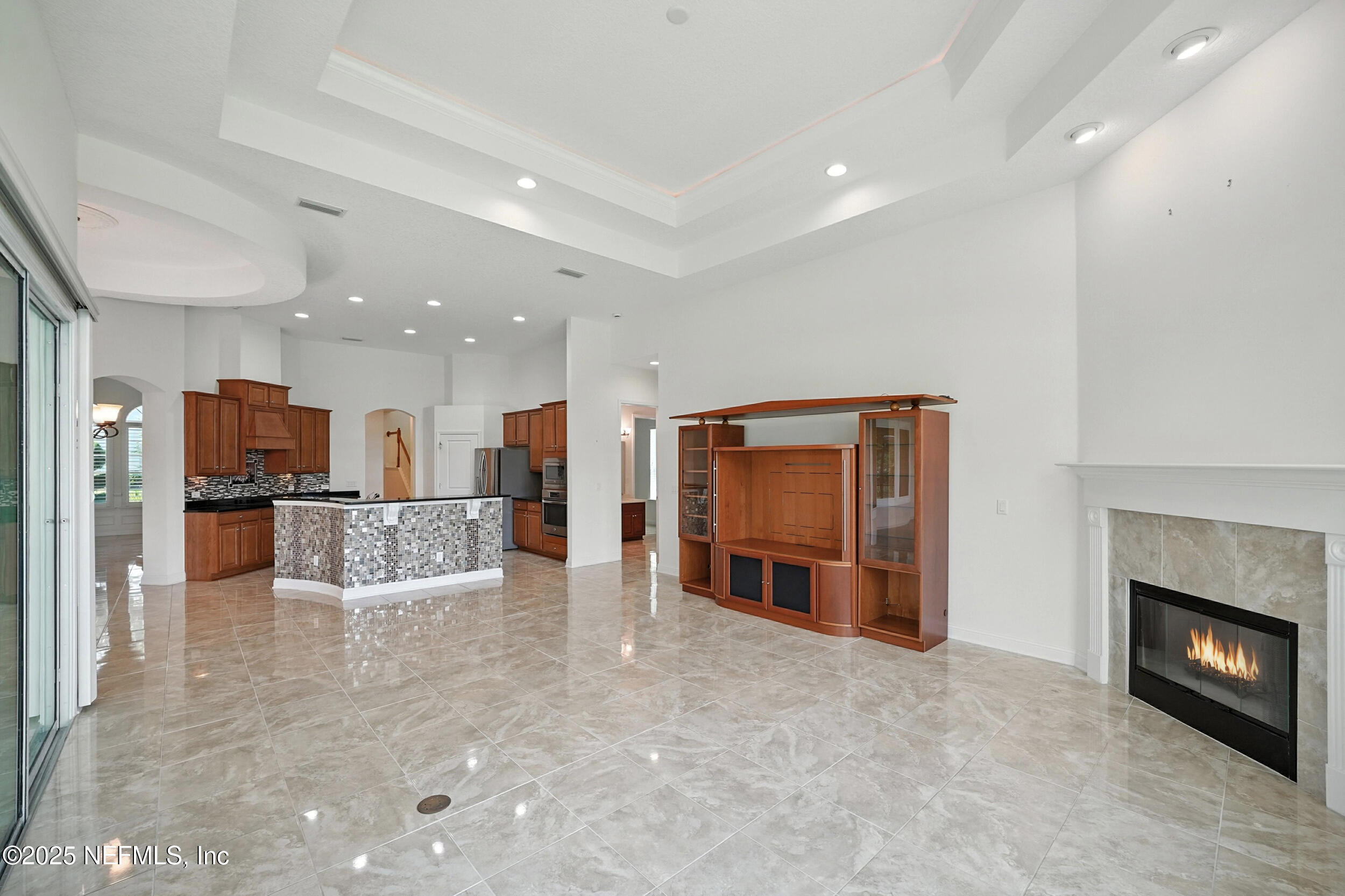 743 E DORCHESTER Drive, St. Johns