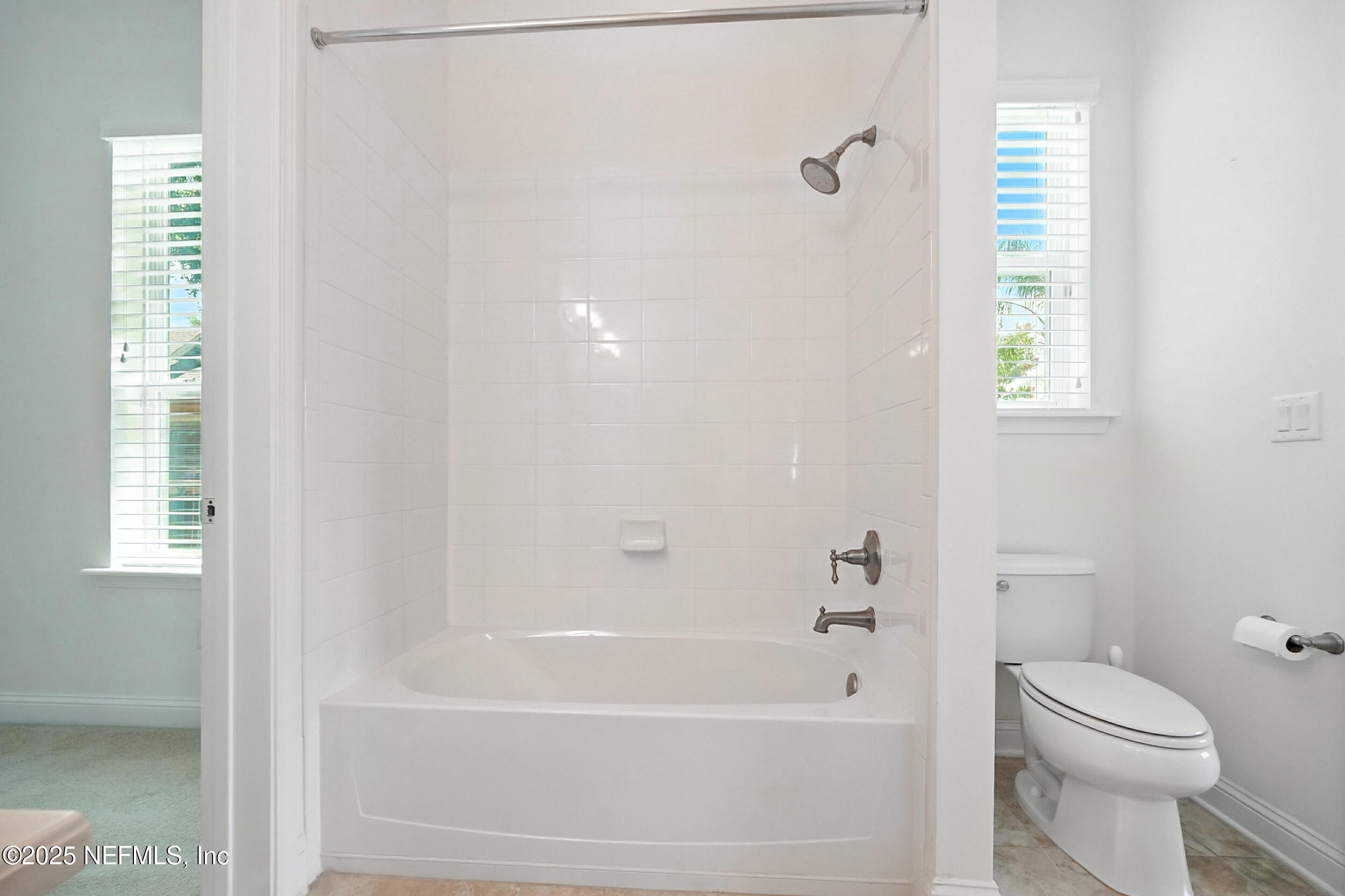 743 E DORCHESTER Drive, St. Johns