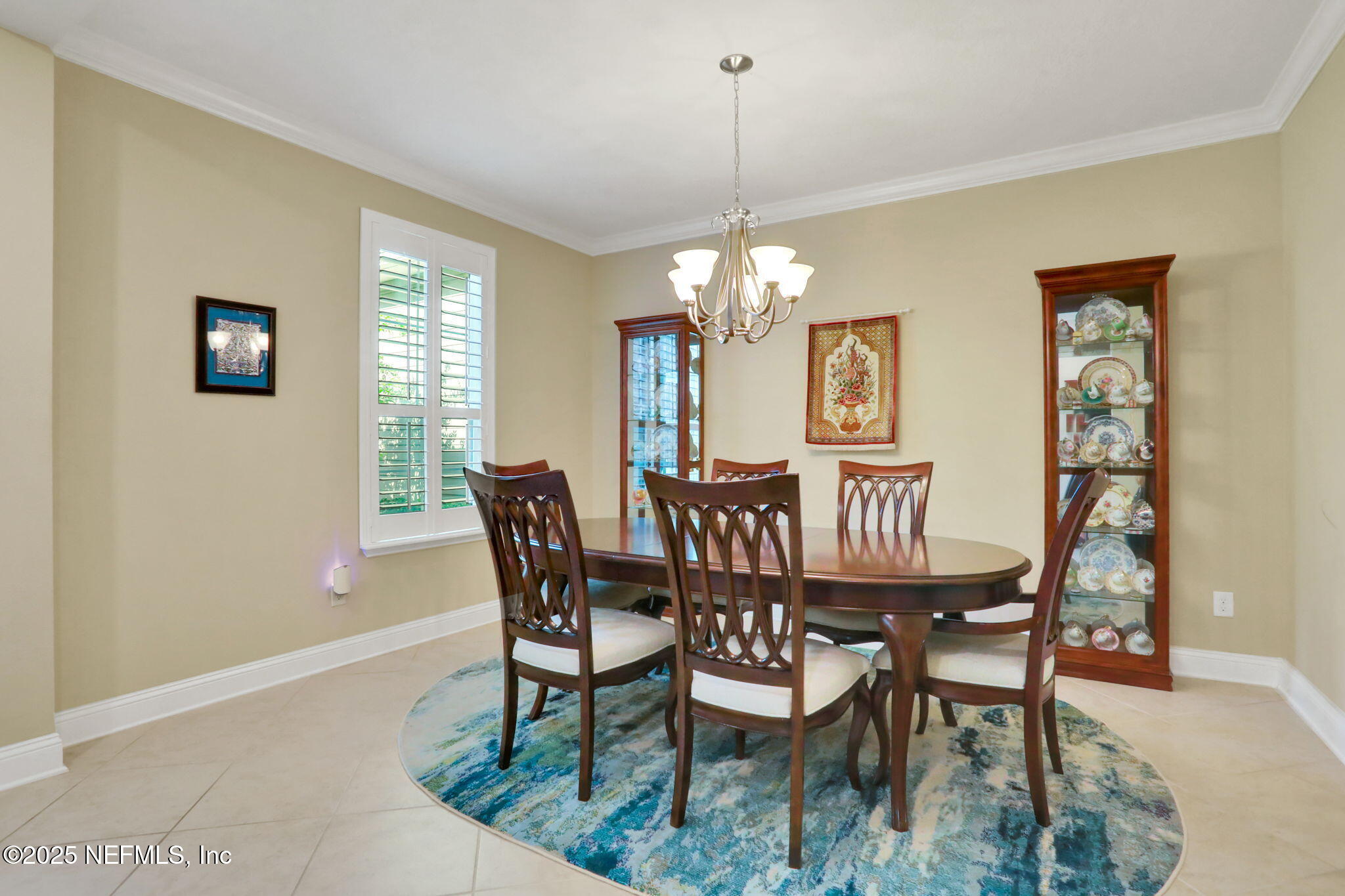 831 ASPEN LEAF Drive