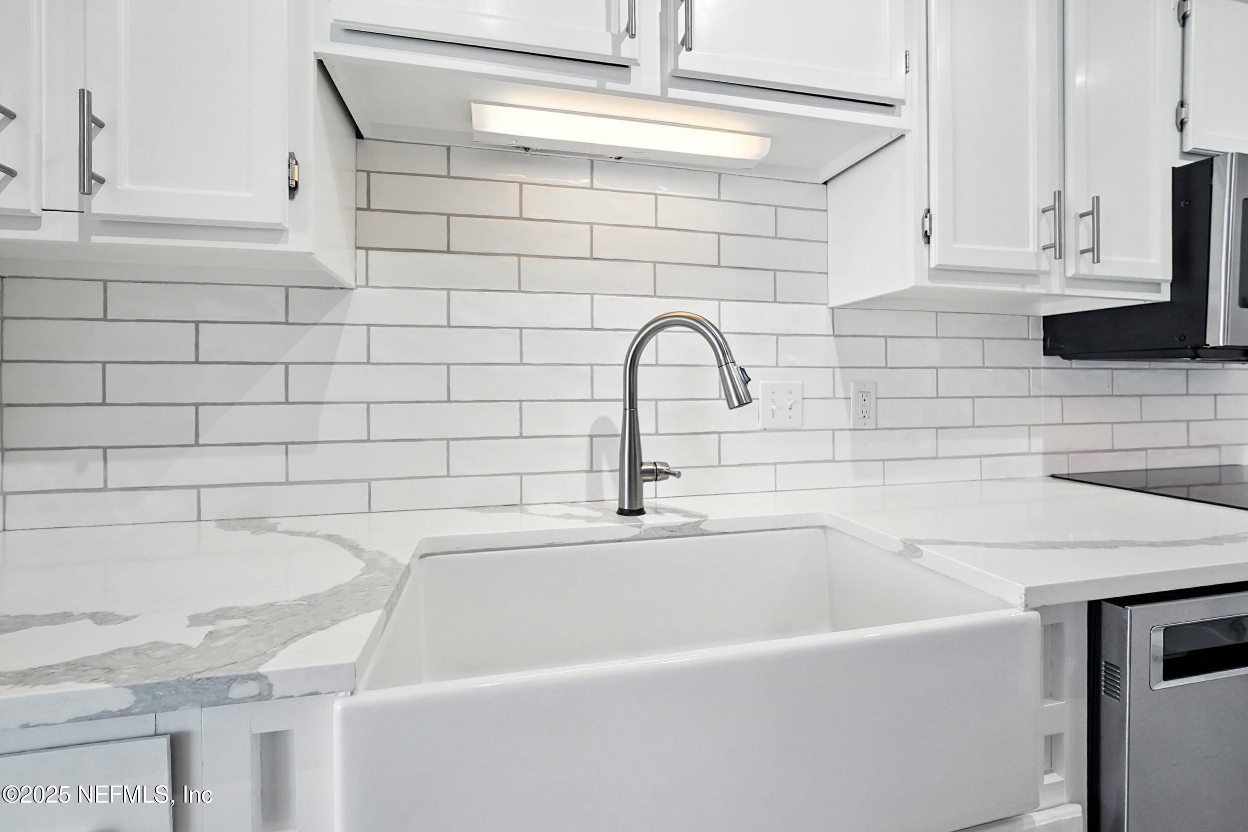 601 S 1ST Street, 6H