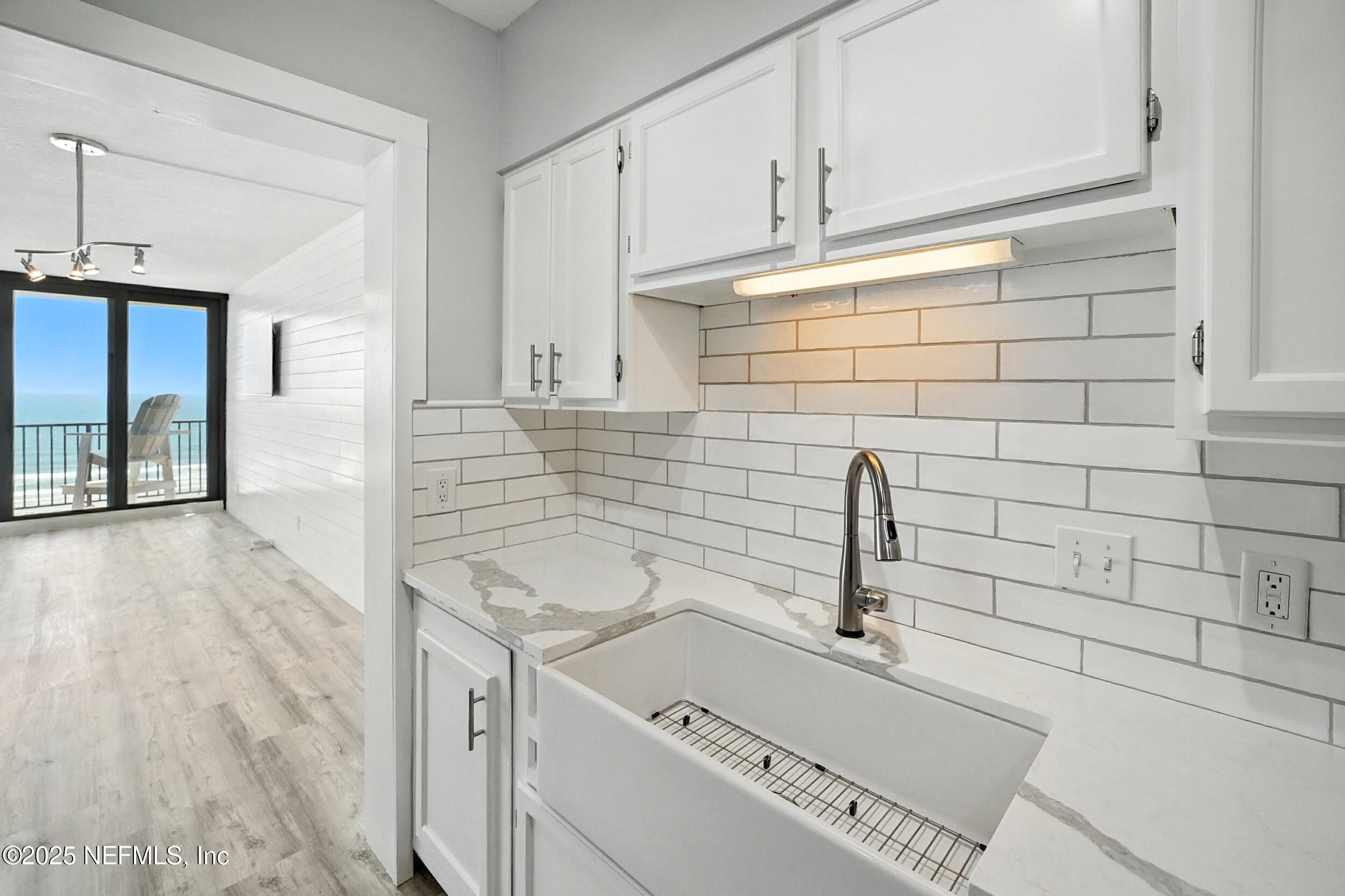 601 S 1ST Street, 6H