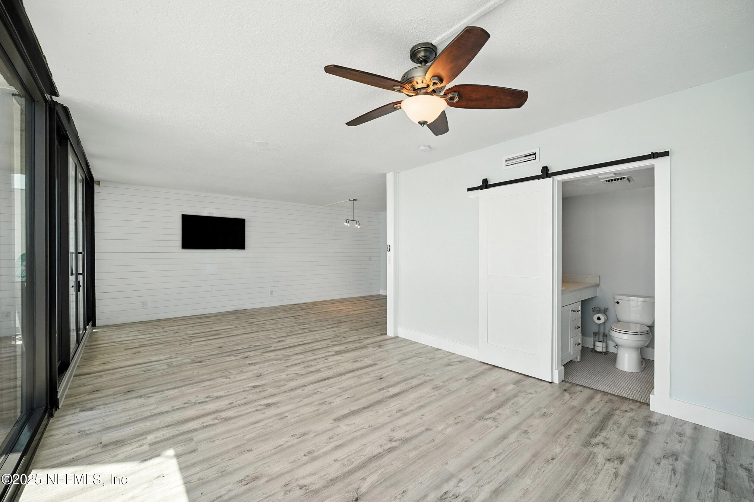 601 S 1ST Street, 6H