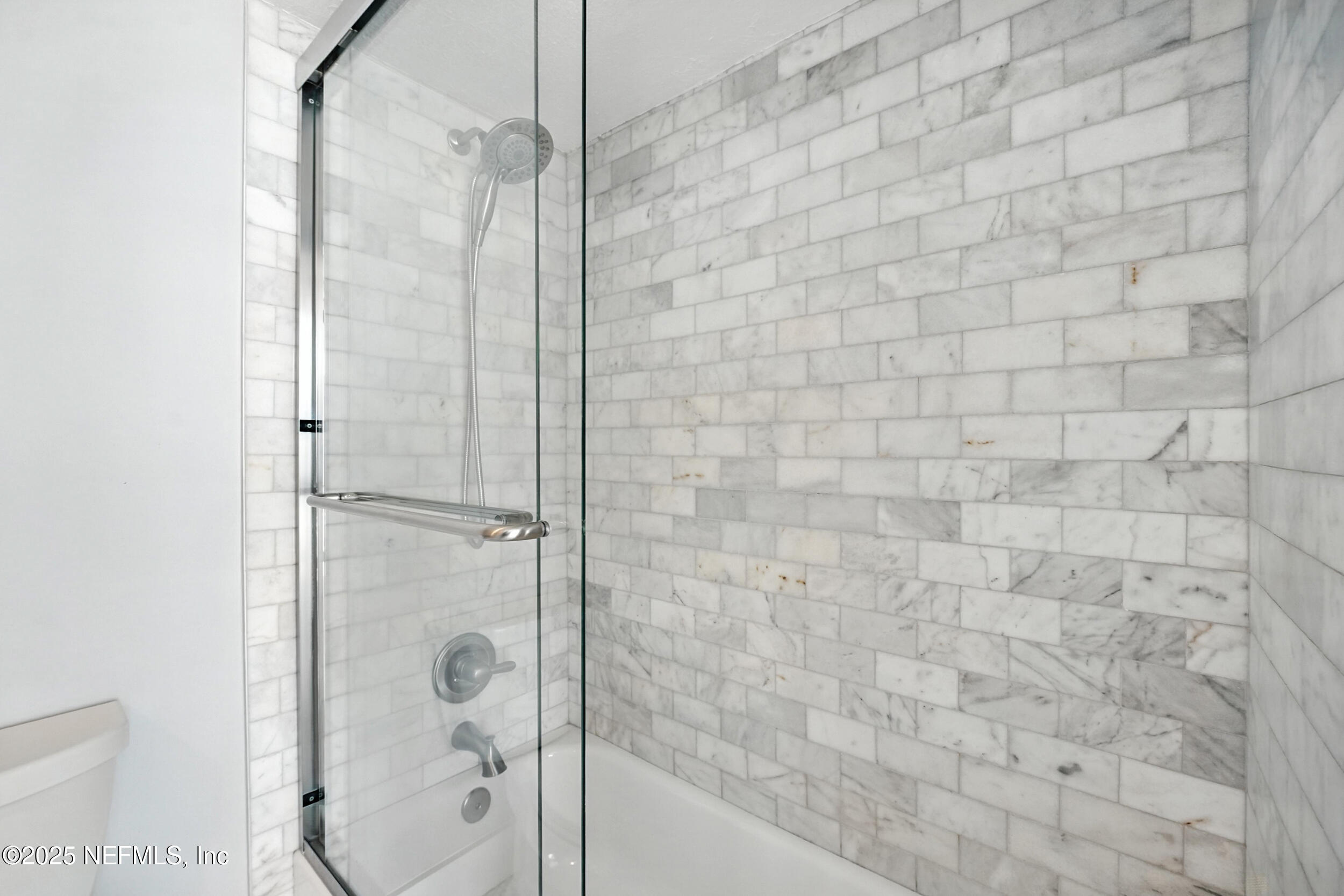 601 S 1ST Street, 6H