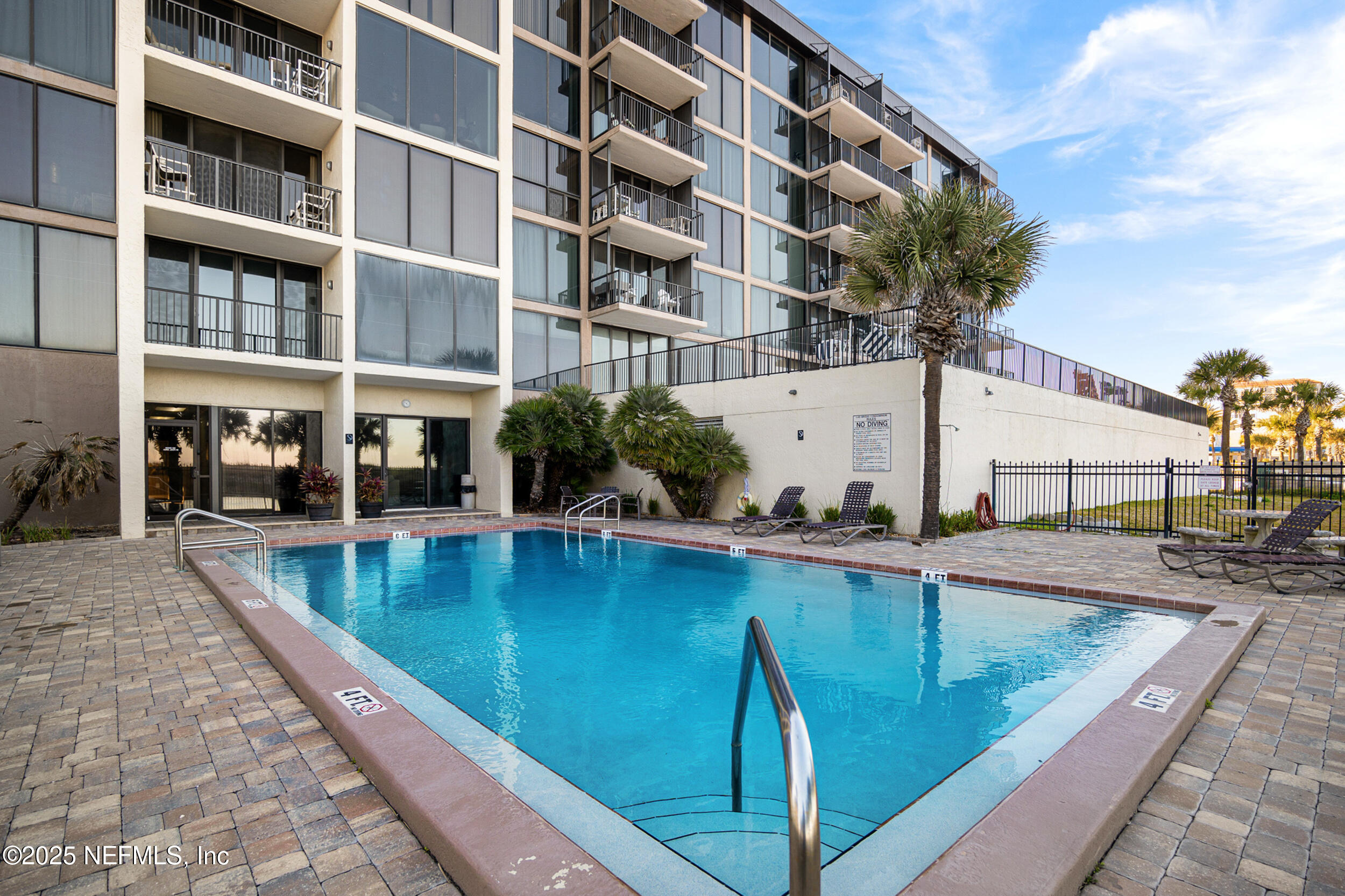 601 S 1ST Street, 6H