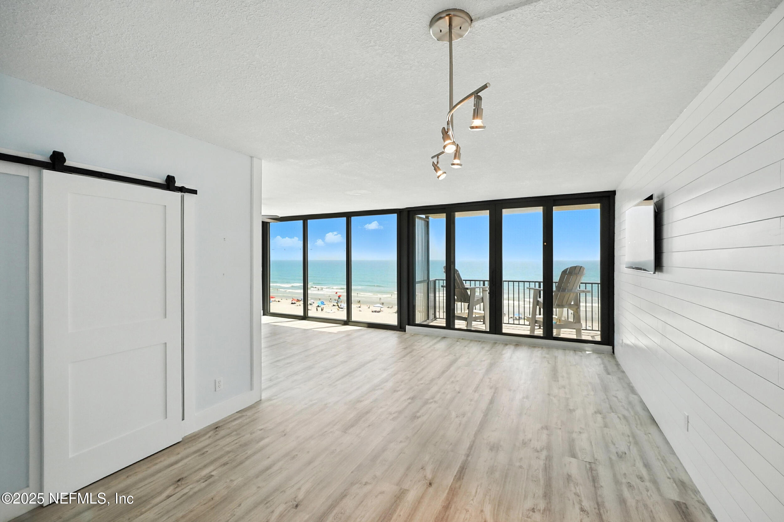 601 S 1ST Street, 6H