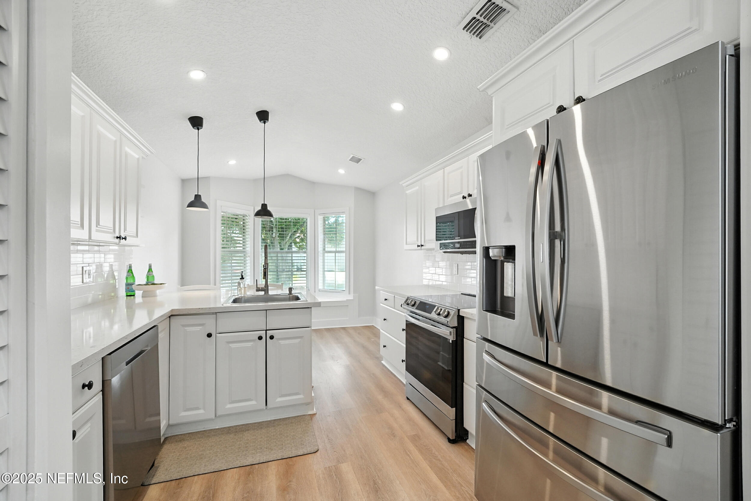 3116 LA RESERVE Drive