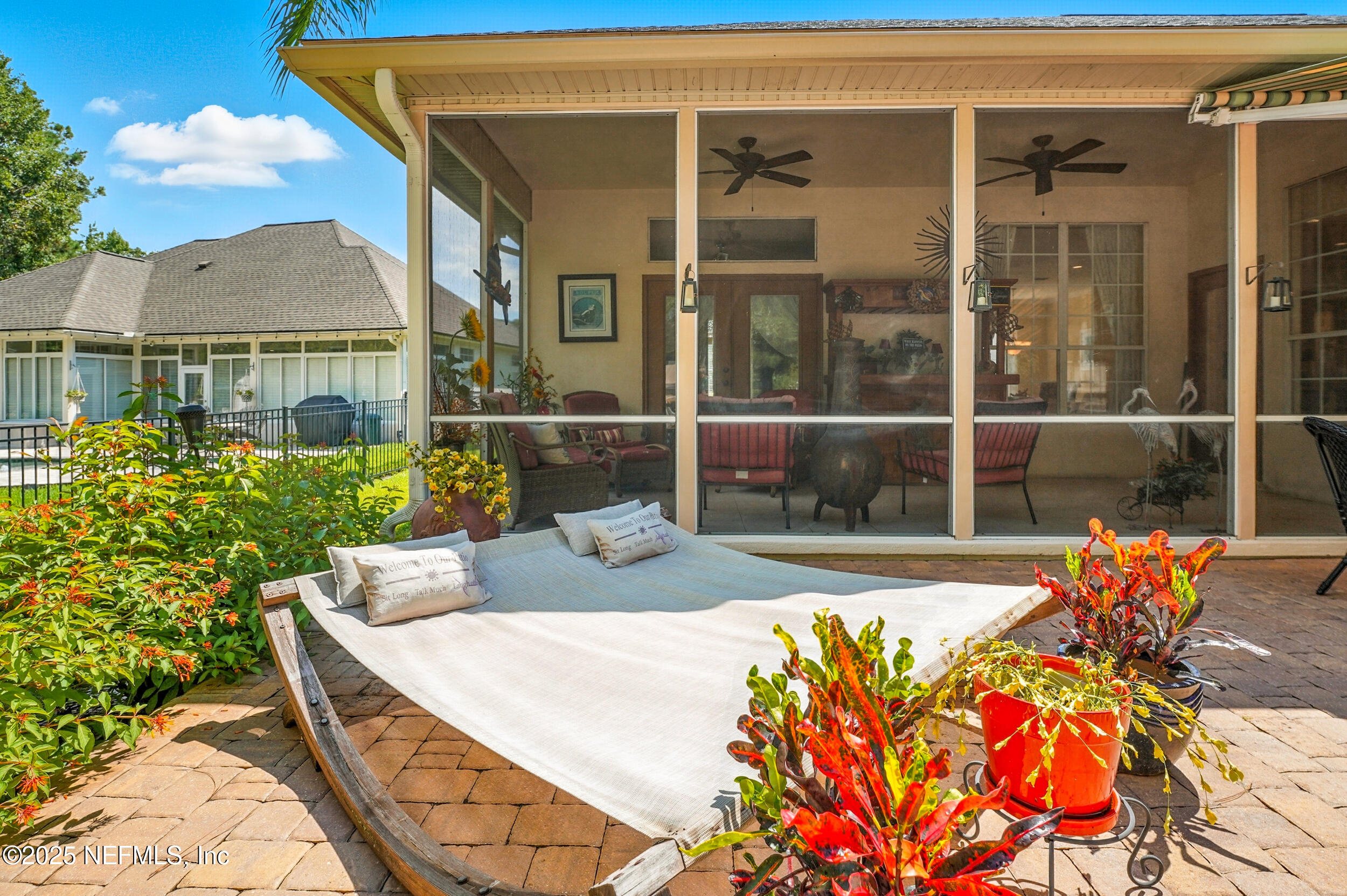 104 TWIN CEDAR Court