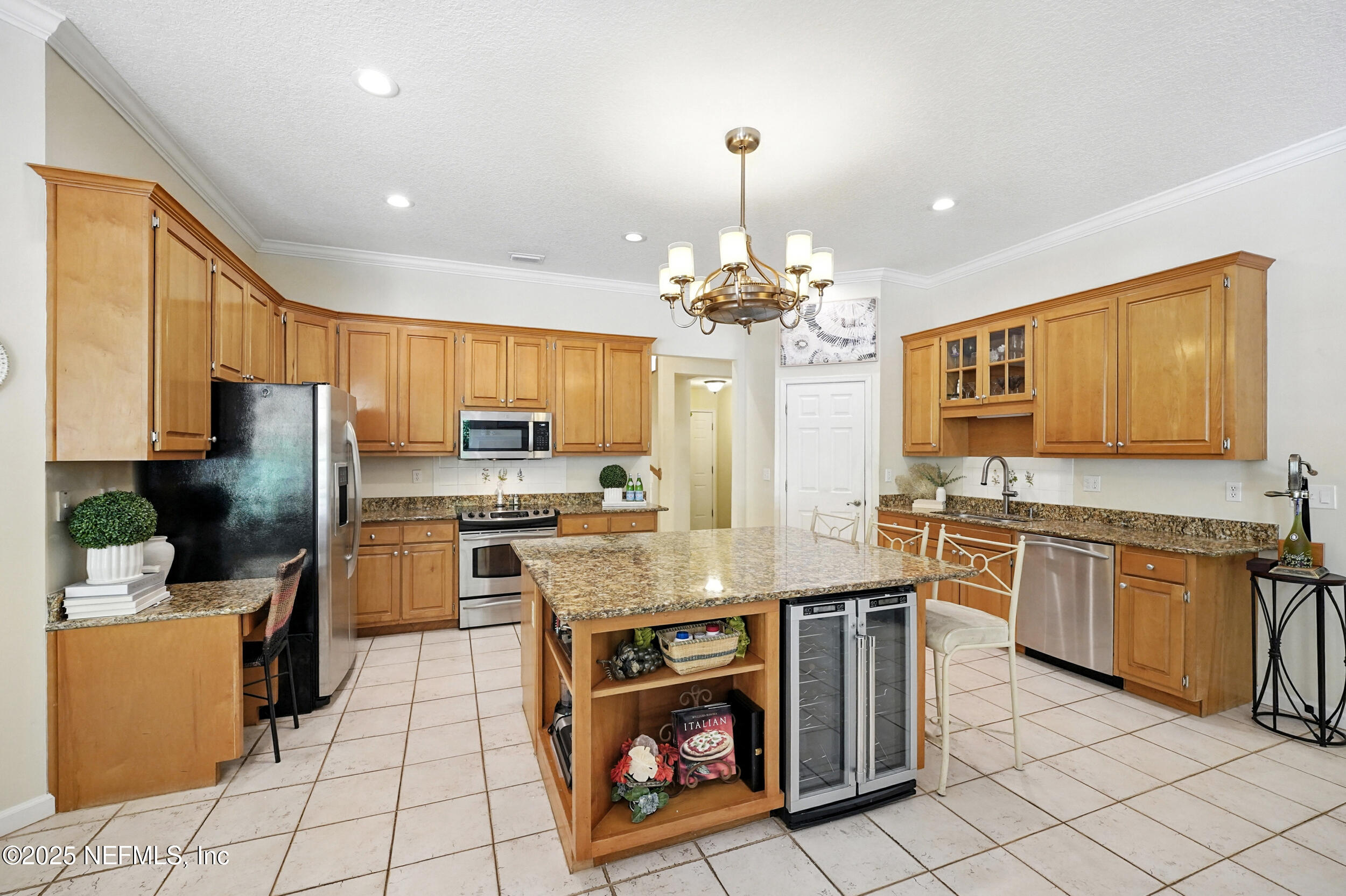 104 TWIN CEDAR Court