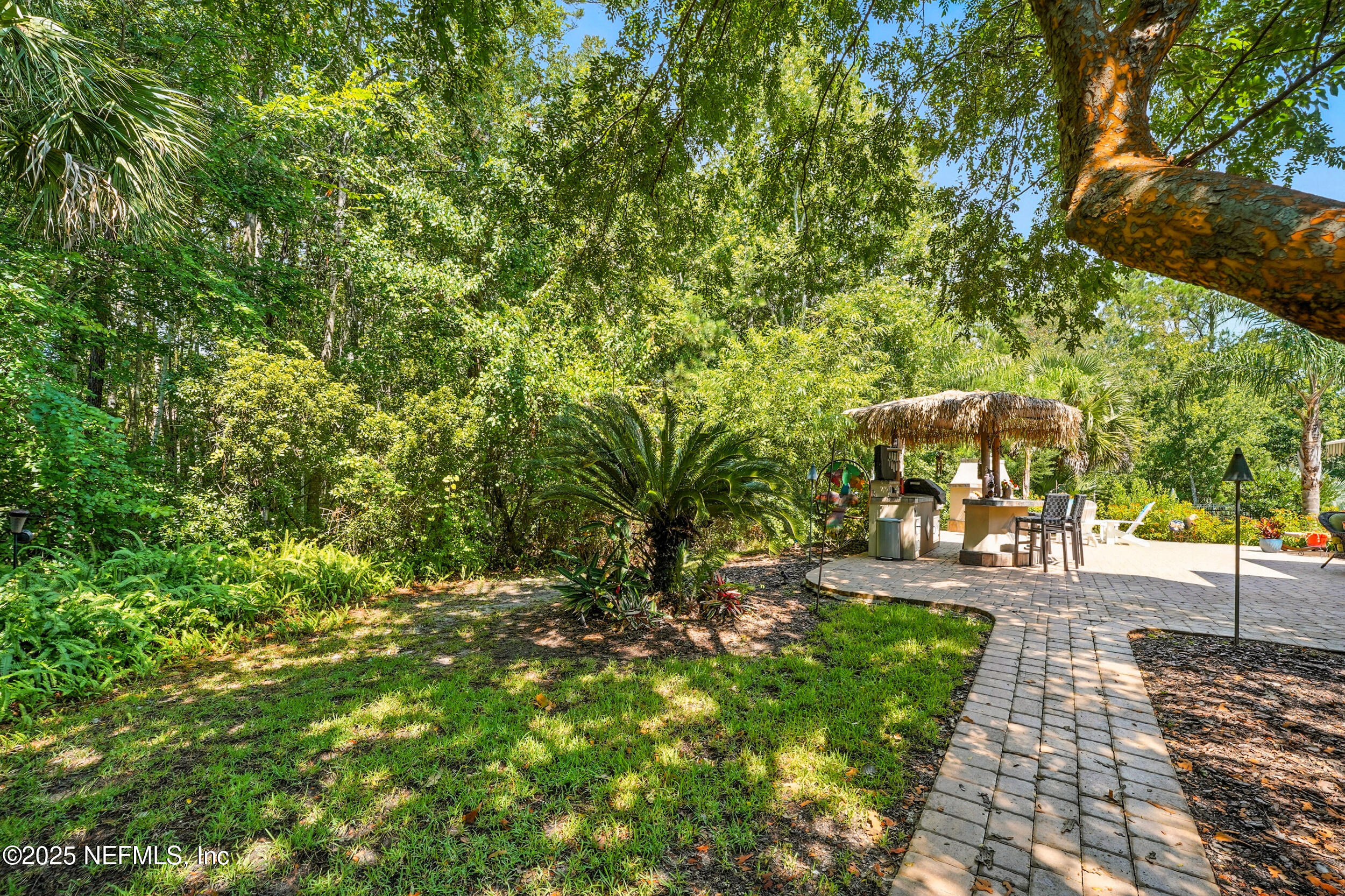 104 TWIN CEDAR Court