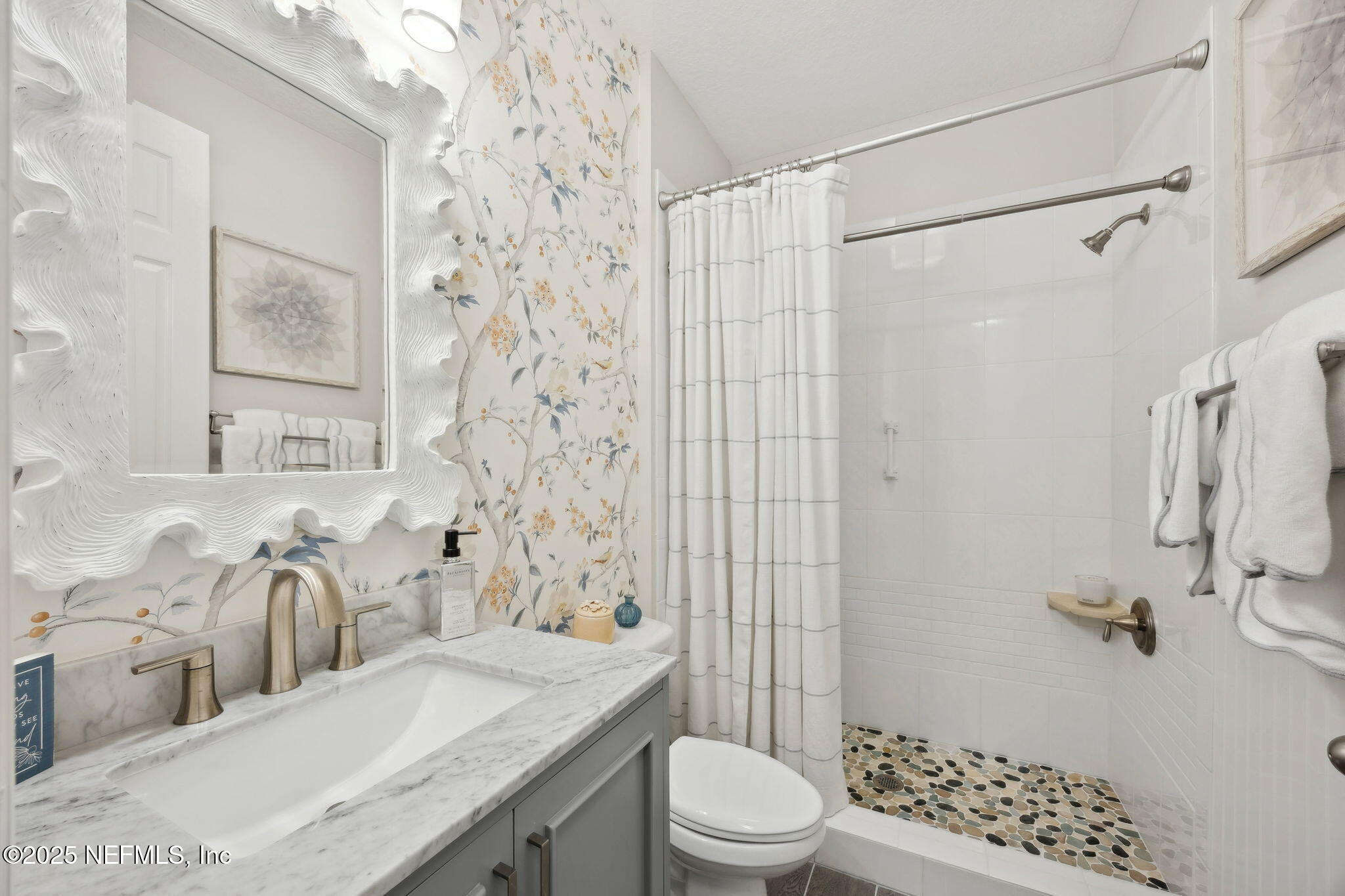 88 PARADISE VALLEY Drive