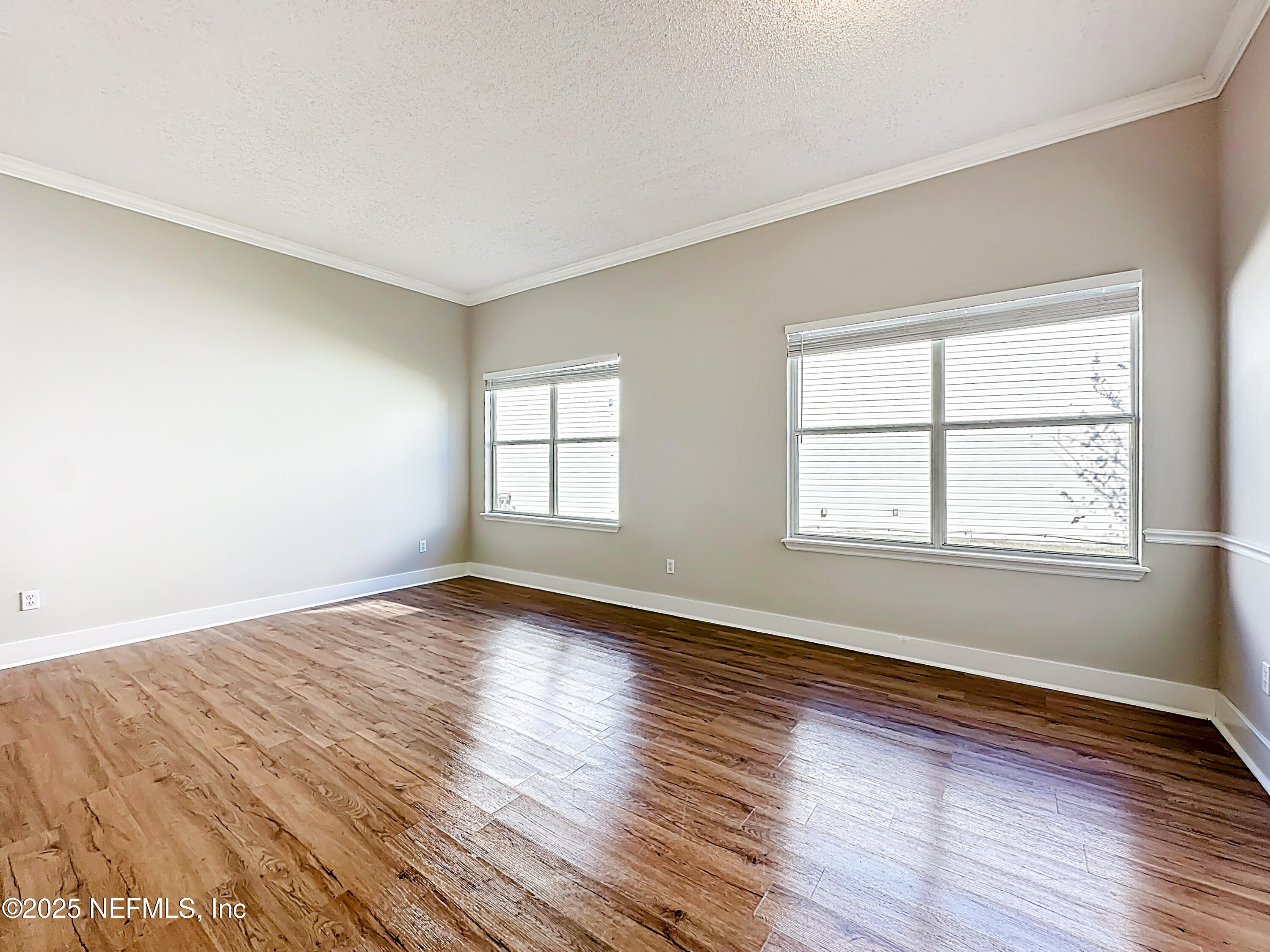 1727 E HAWKINS COVE Drive