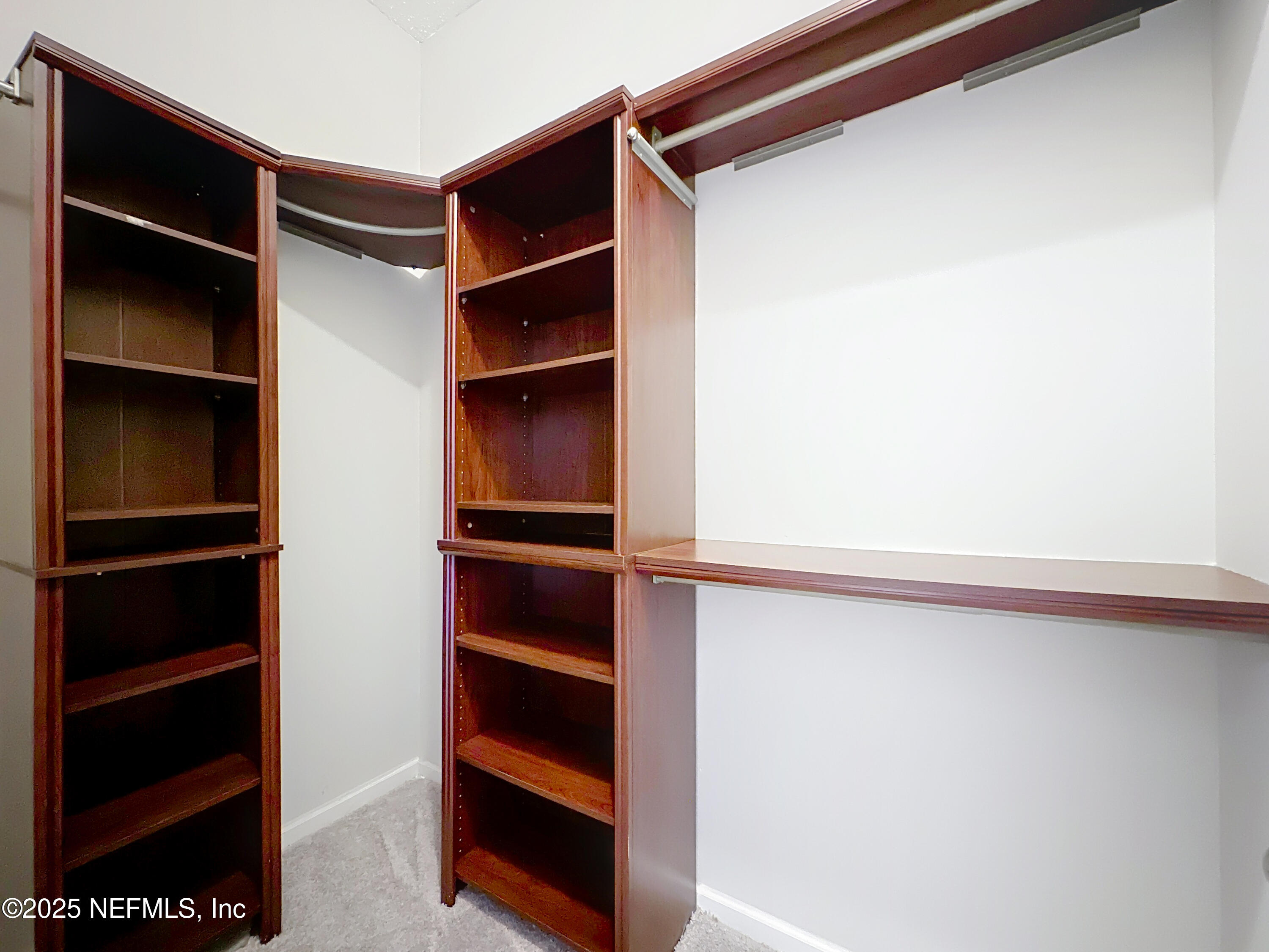 1727 E HAWKINS COVE Drive