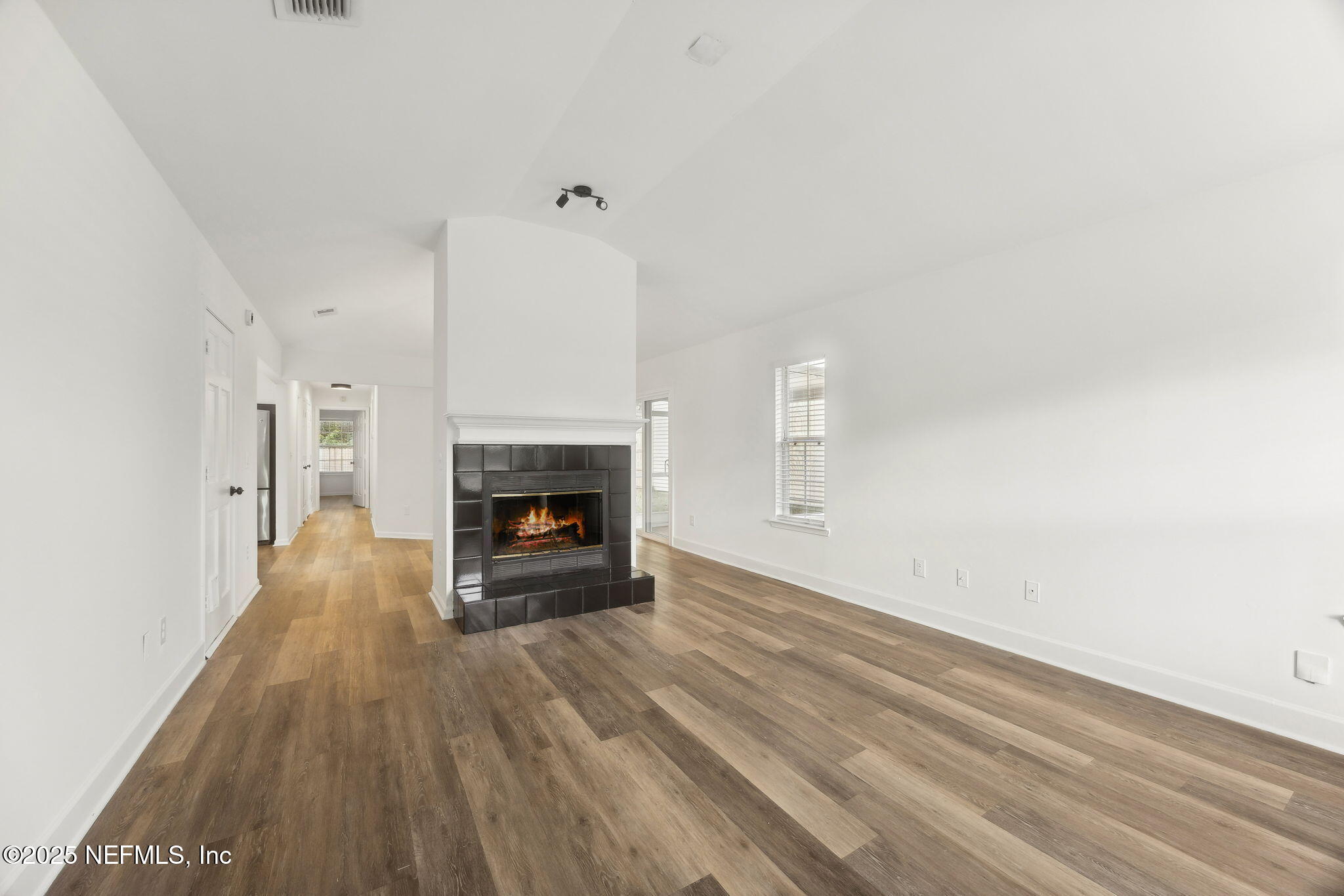 103 SOLANO CAY Circle