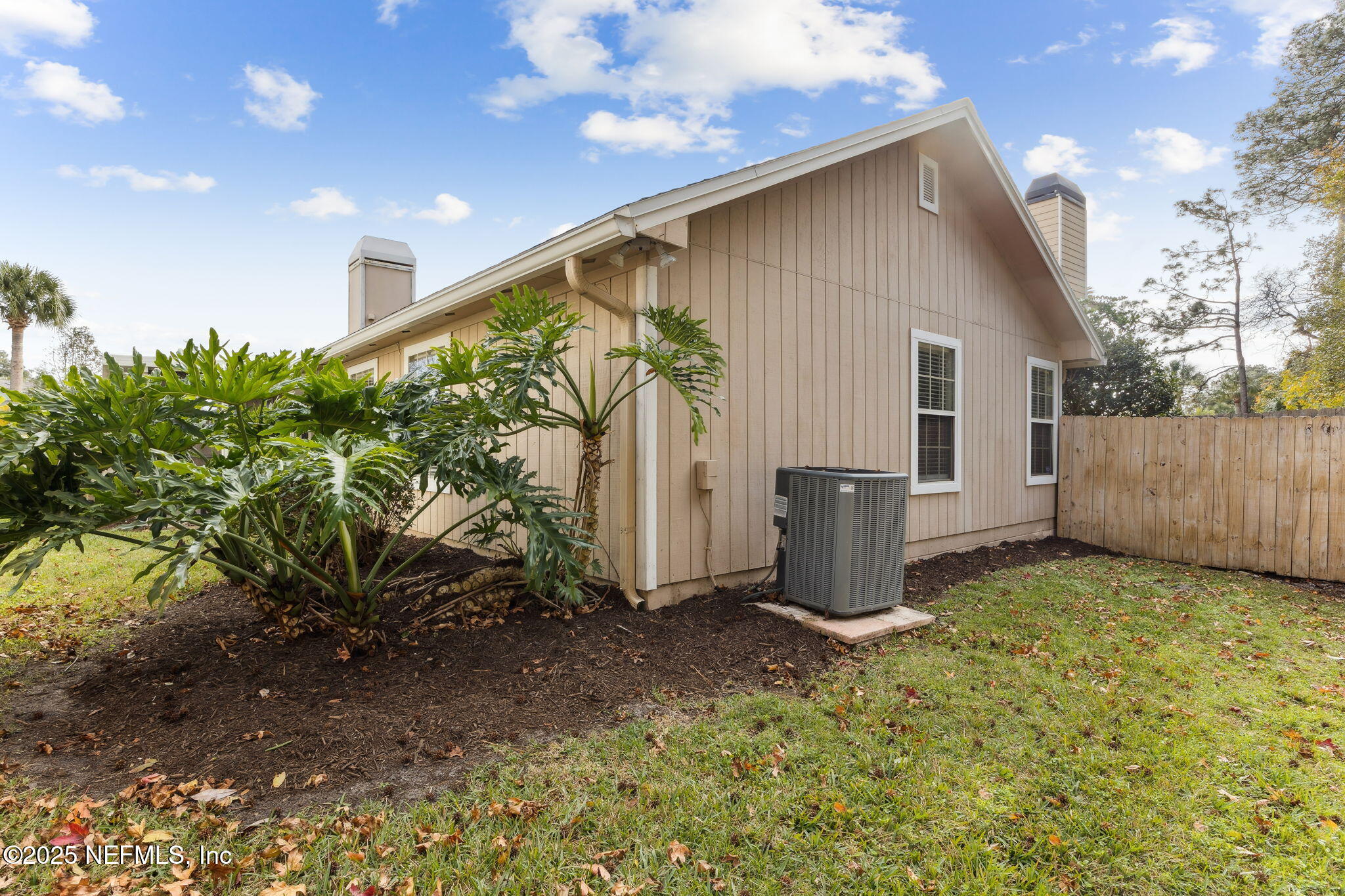 103 SOLANO CAY Circle