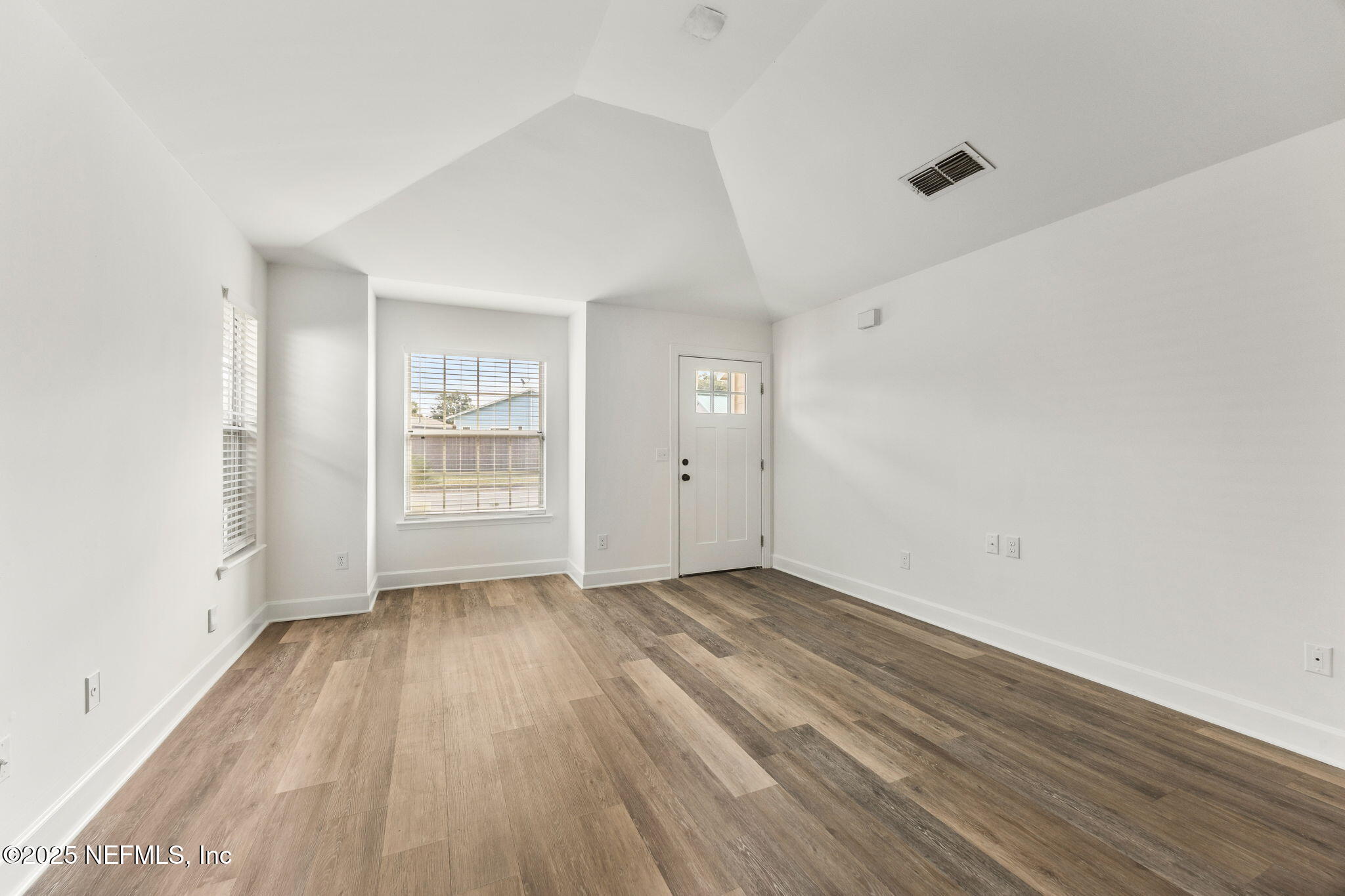 103 SOLANO CAY Circle