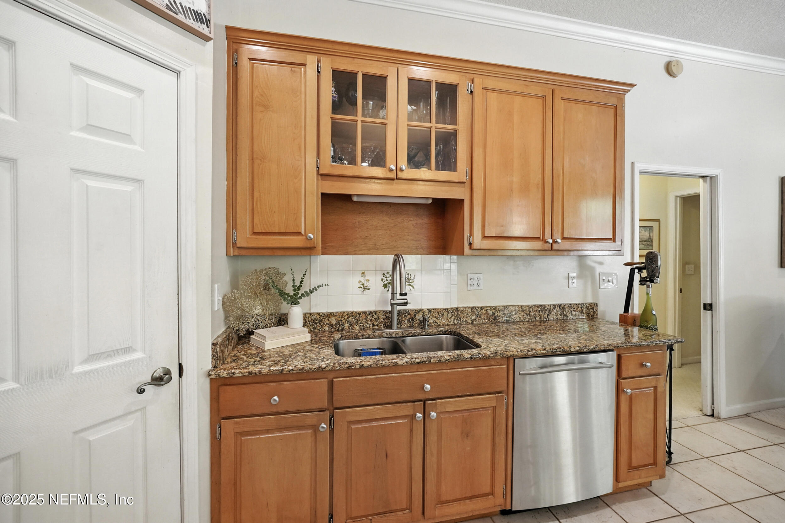 104 TWIN CEDAR Court