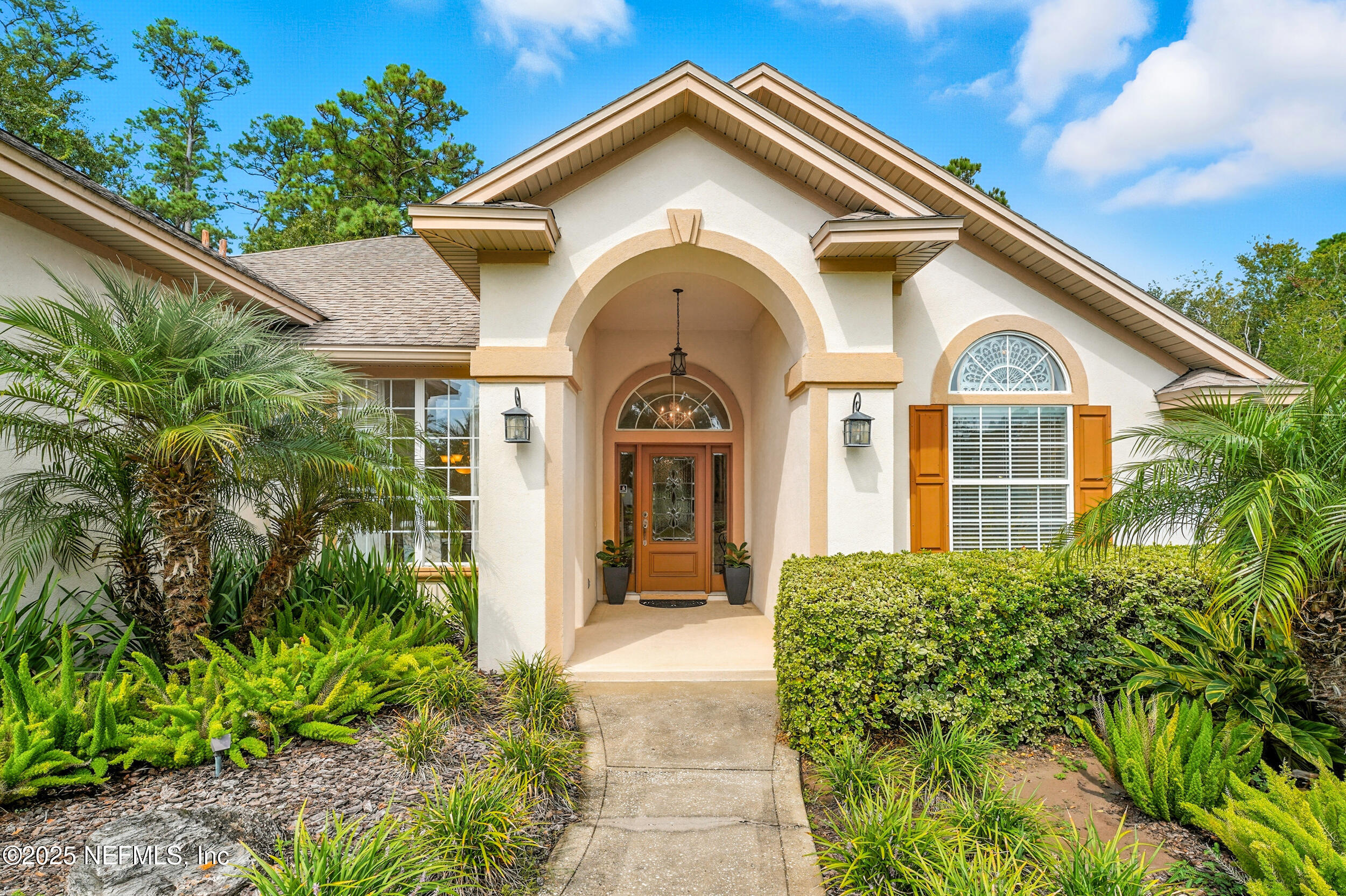 104 TWIN CEDAR Court