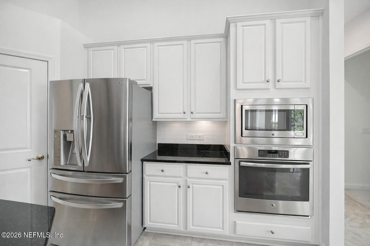 743 E DORCHESTER Drive, St. Johns